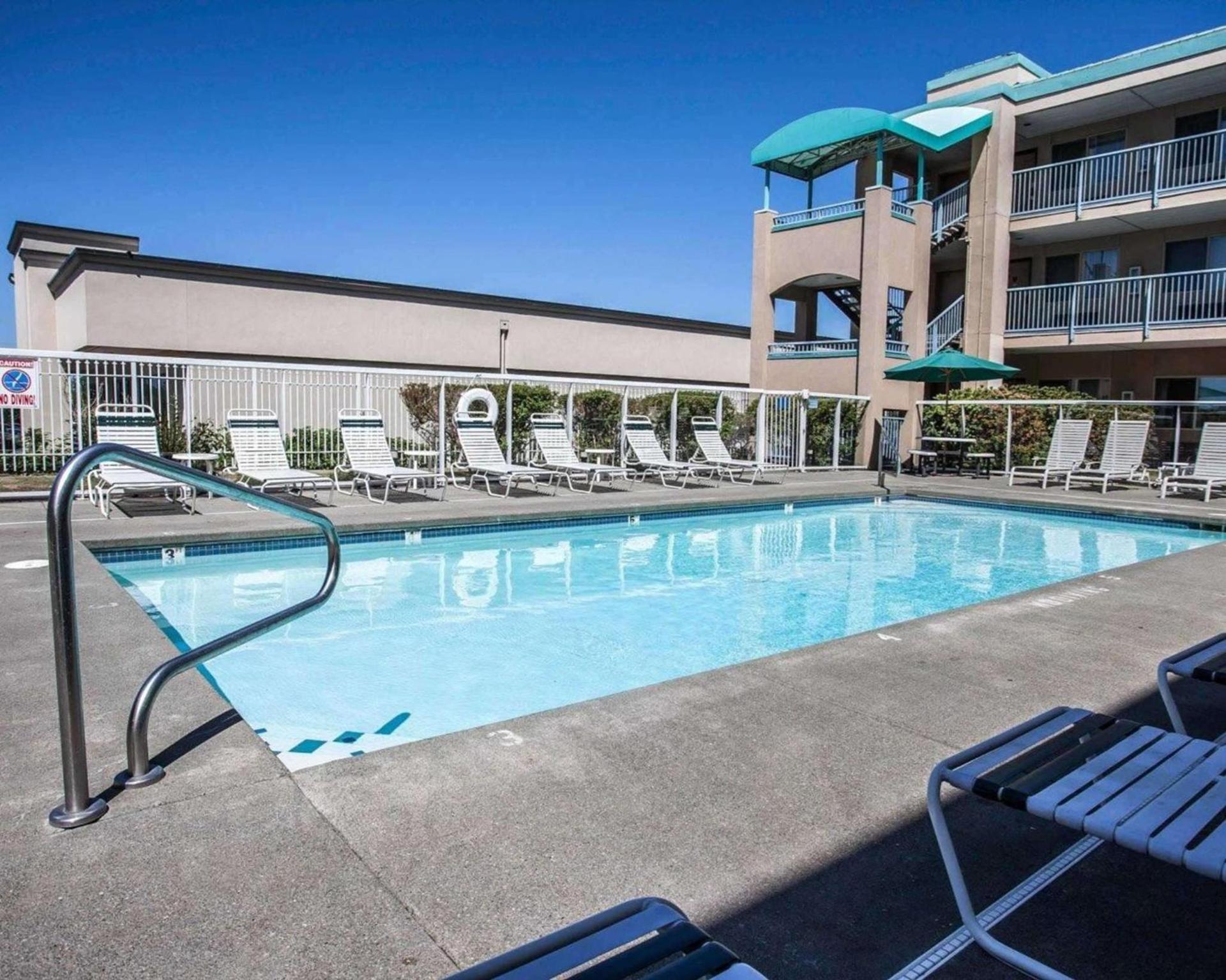 Quality Inn Grand Suites Bellingham photo 2