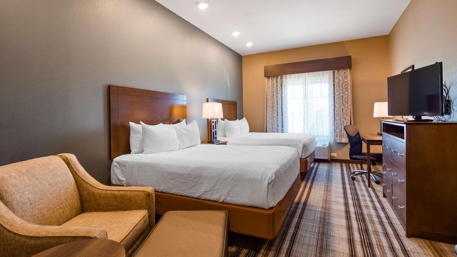 Best Western Plus Overland Inn photo 4