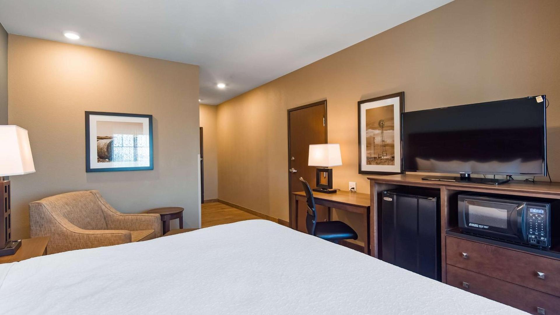 Best Western Plus Overland Inn photo 25