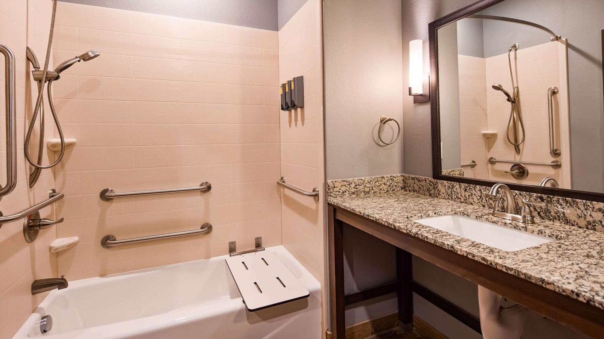 Best Western Plus Overland Inn photo 28