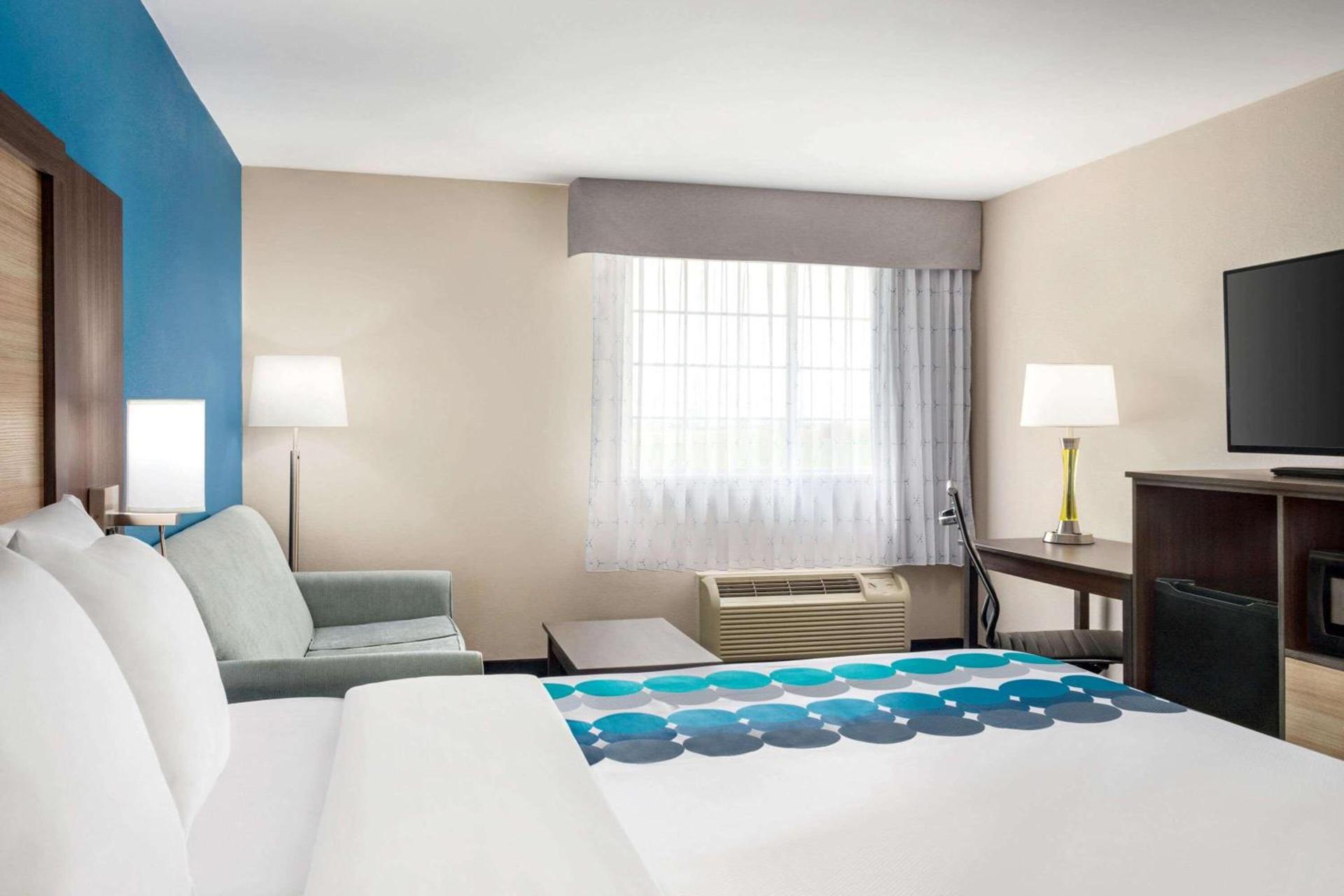 Baymont by Wyndham Blackwell I-35 photo 12