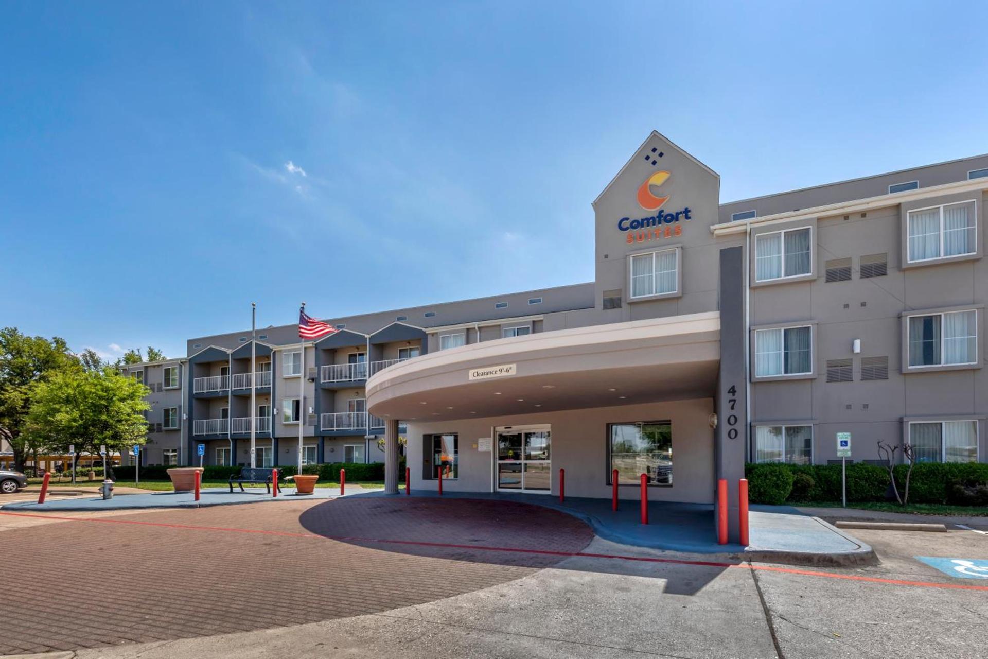 Comfort Suites DFW Airport photo 33