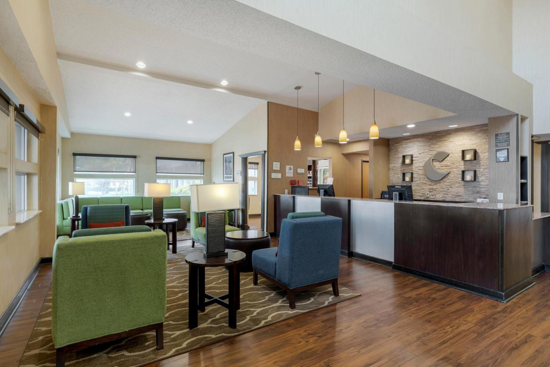 Comfort Suites DFW Airport photo 59