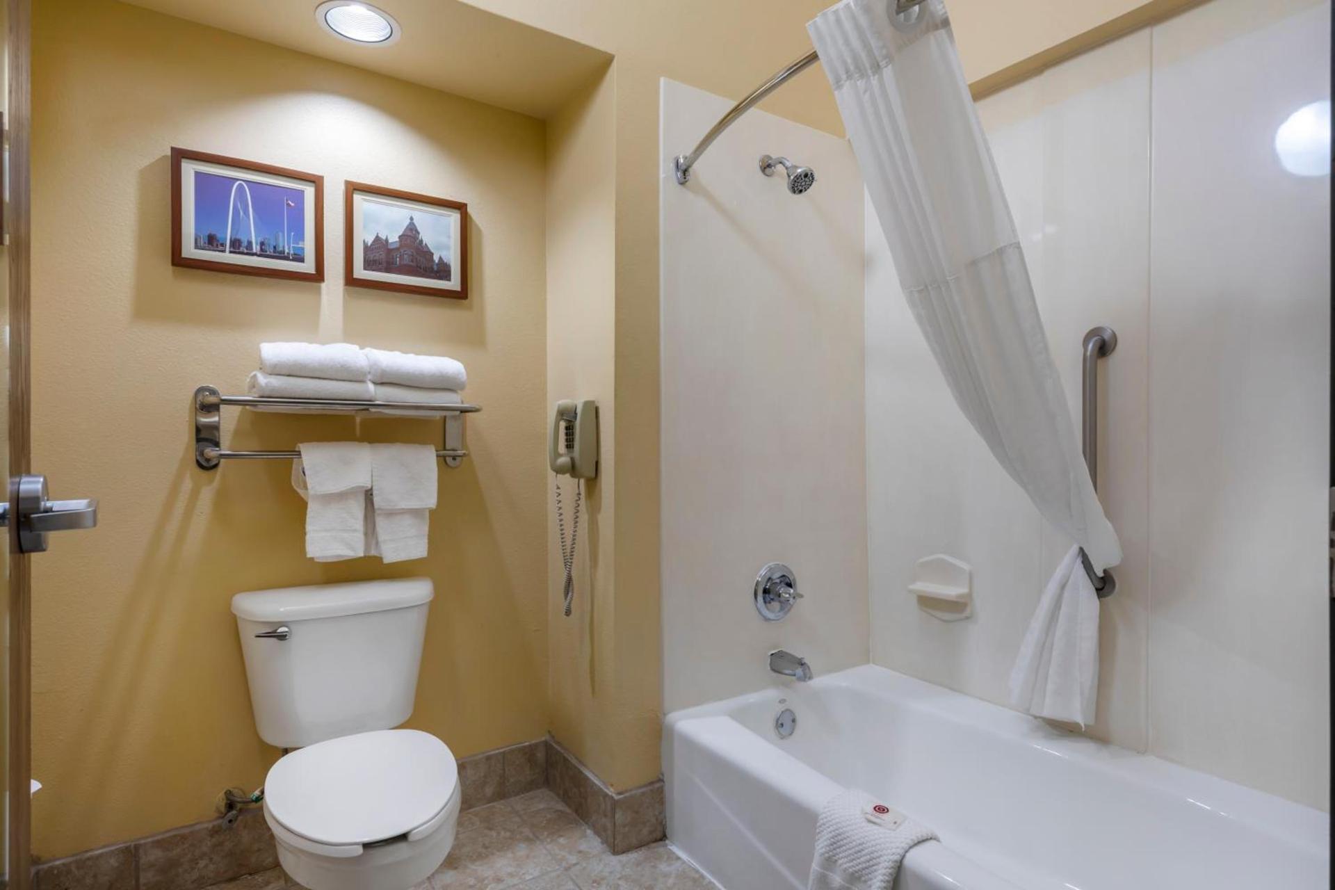 Comfort Suites DFW Airport photo 49