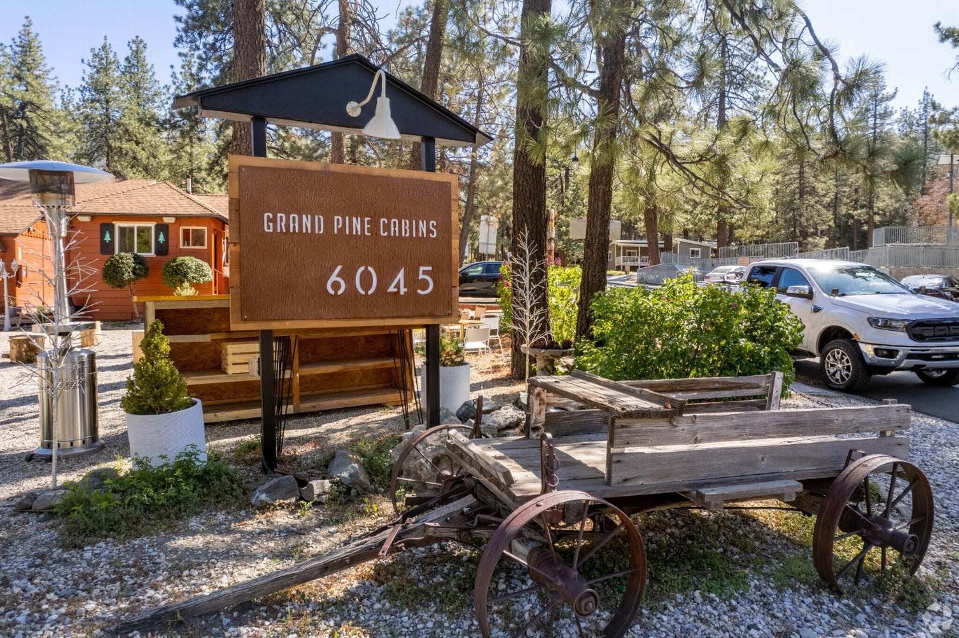 Grand Pine Cabins photo 3