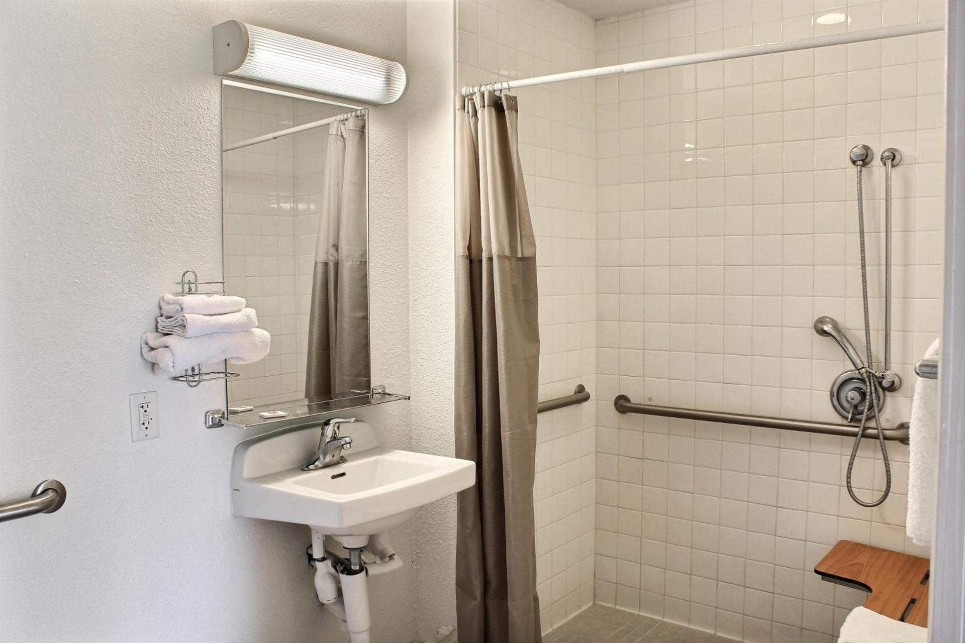 Motel 6-Atascadero, CA photo 21