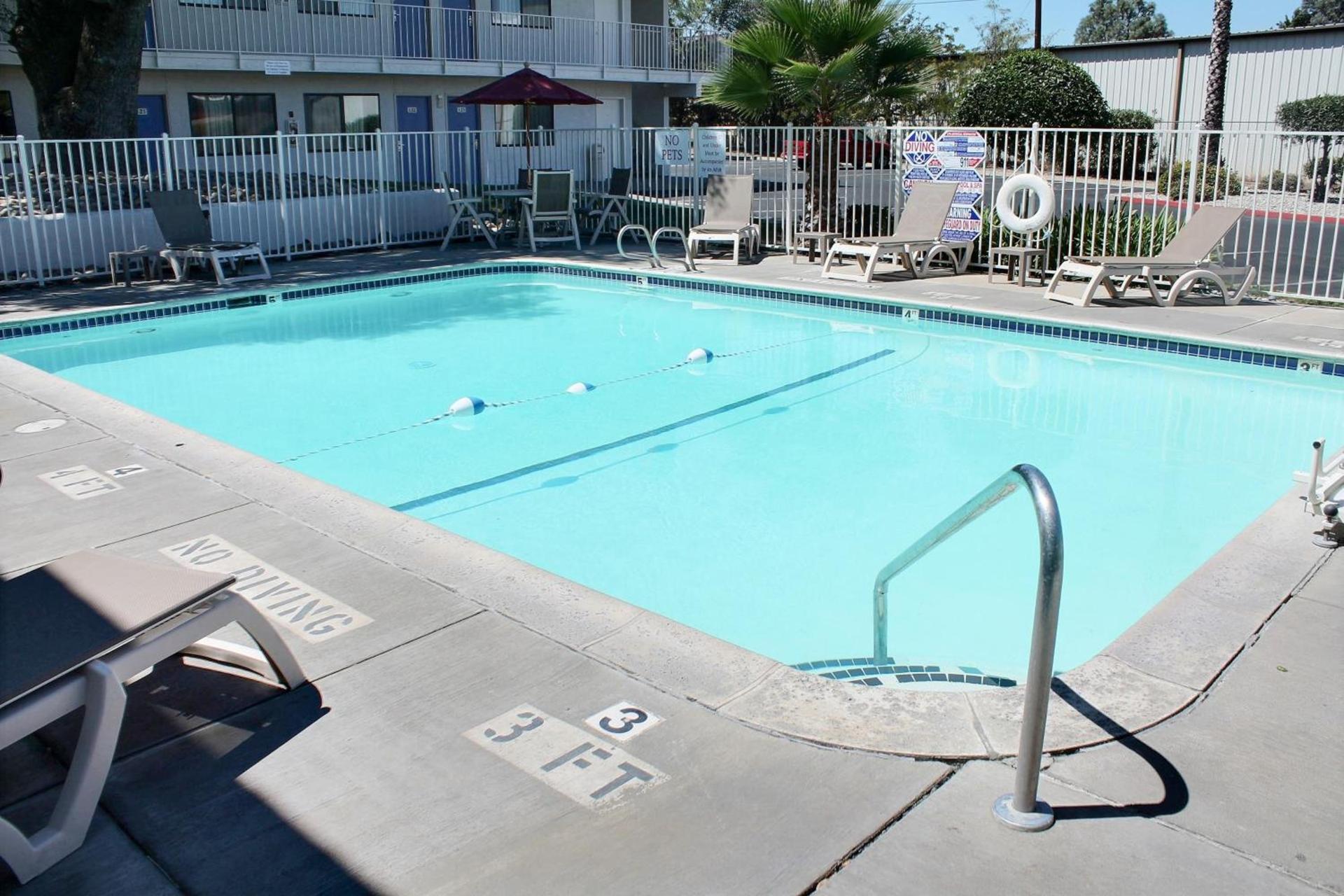Motel 6-Atascadero, CA photo 9