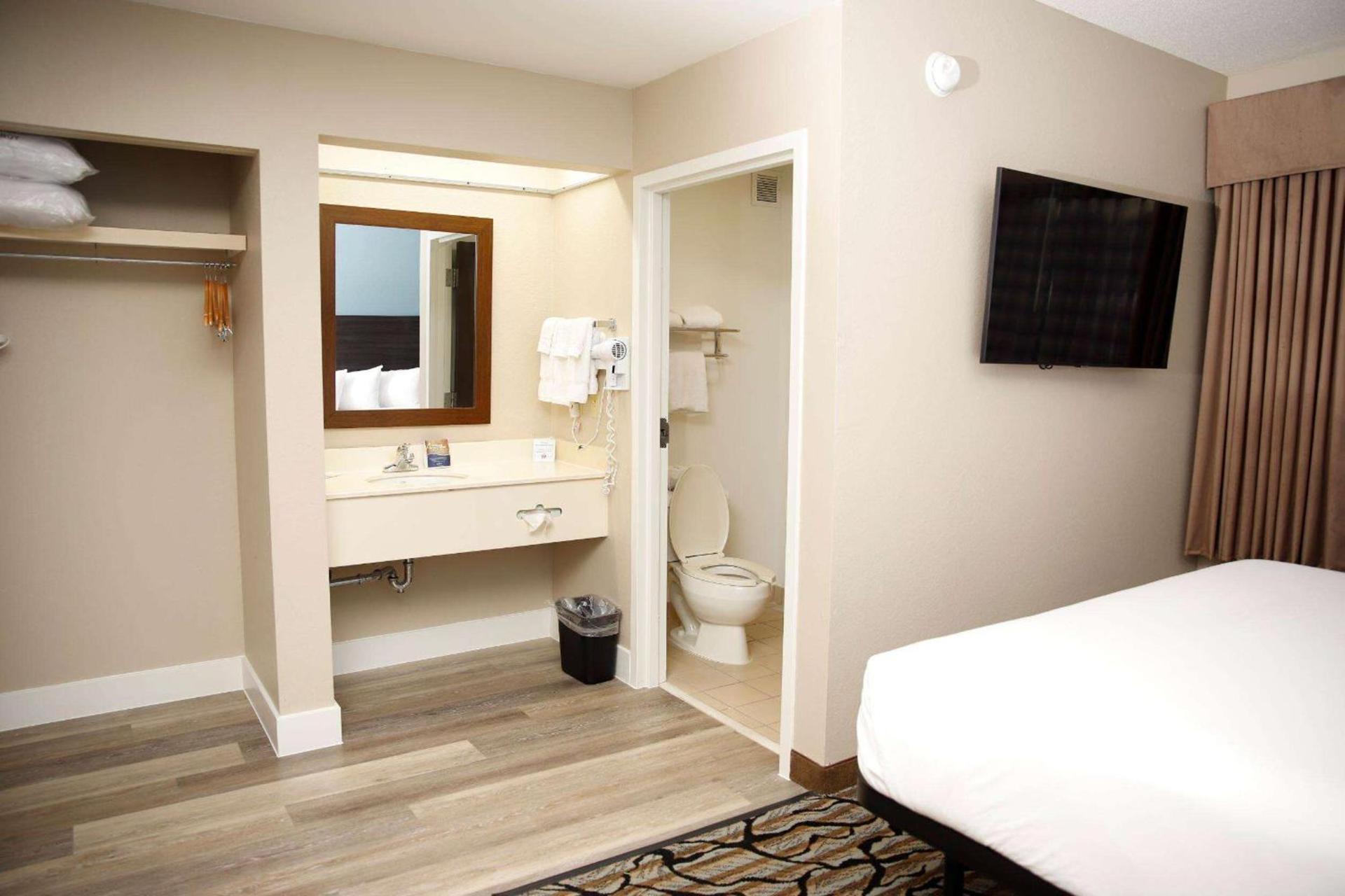 Baymont by Wyndham Jackson/Ridgeland photo 12