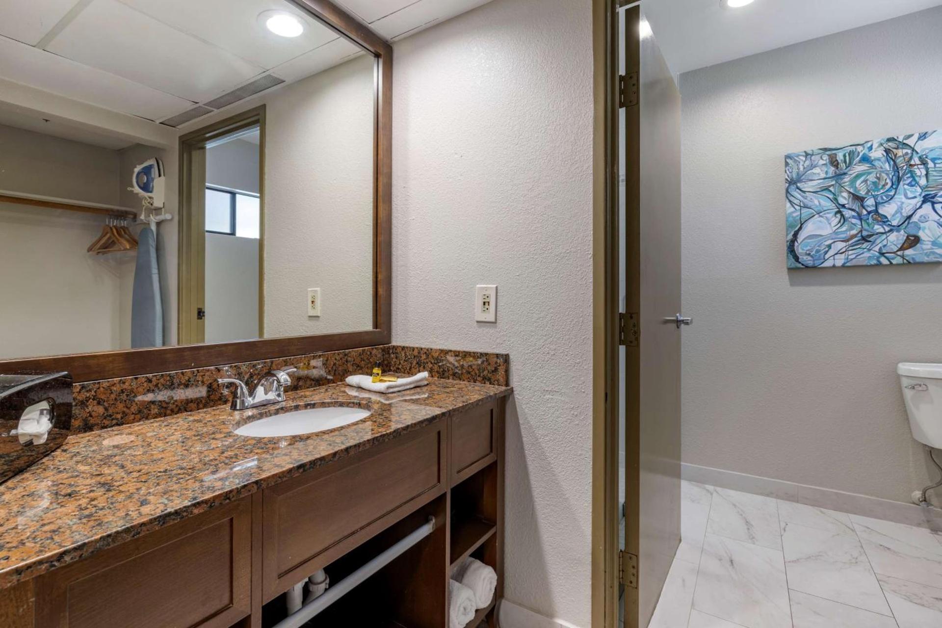 The Encinitan Hotel & Suites photo 31