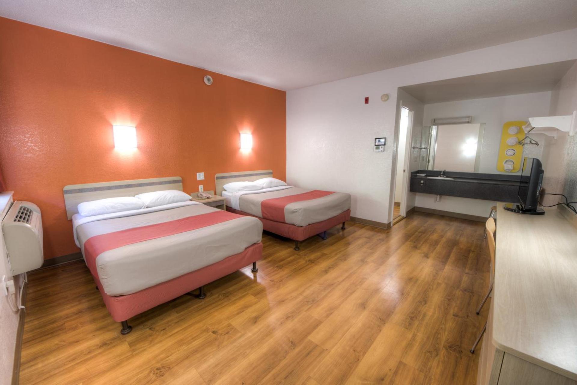 Motel 6-Niantic, CT - New London photo 55