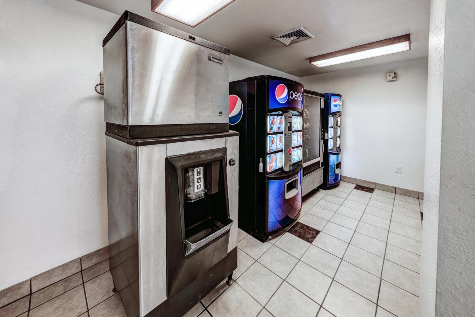 Motel 6-Niantic, CT - New London photo 63