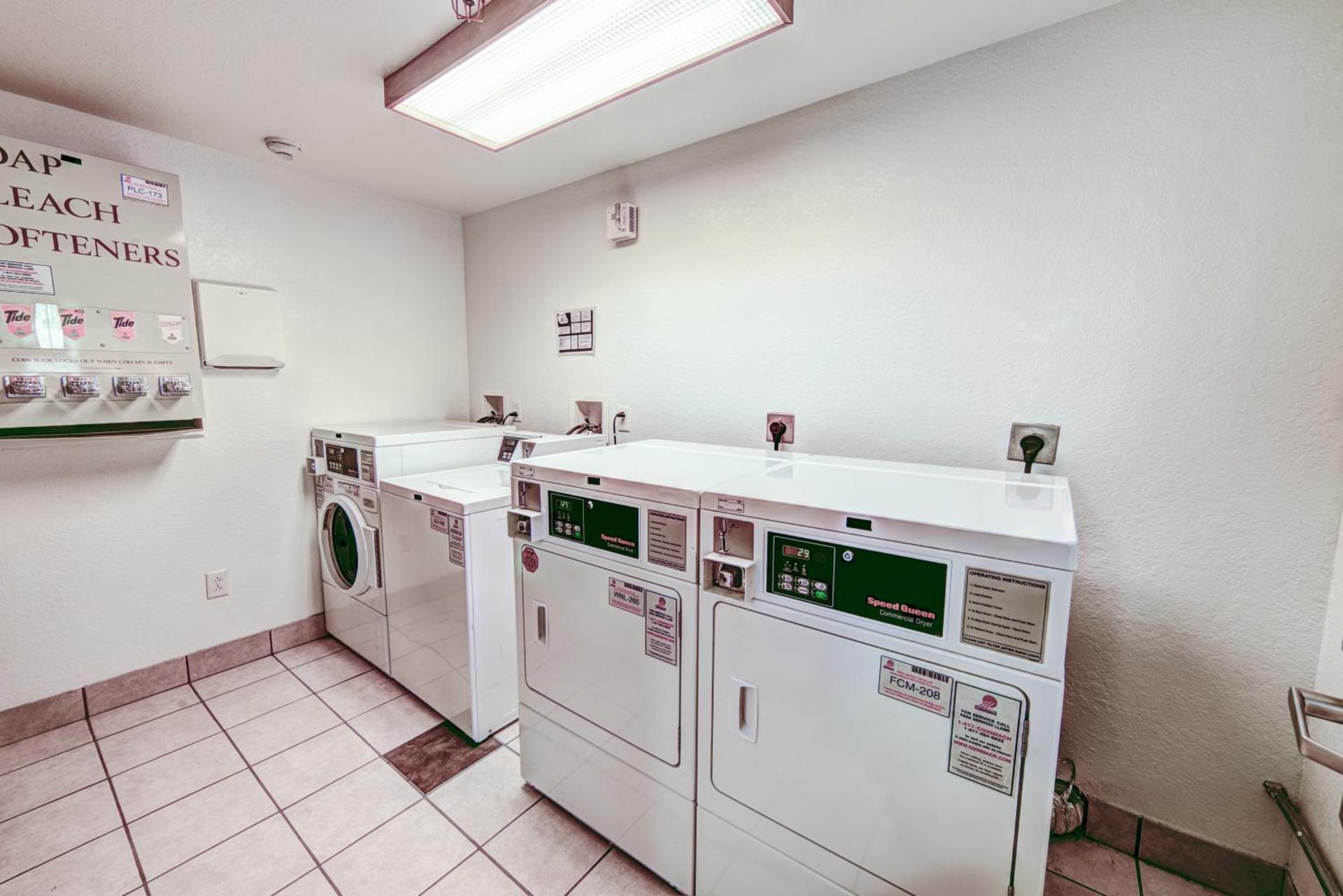 Motel 6-Niantic, CT - New London photo 64