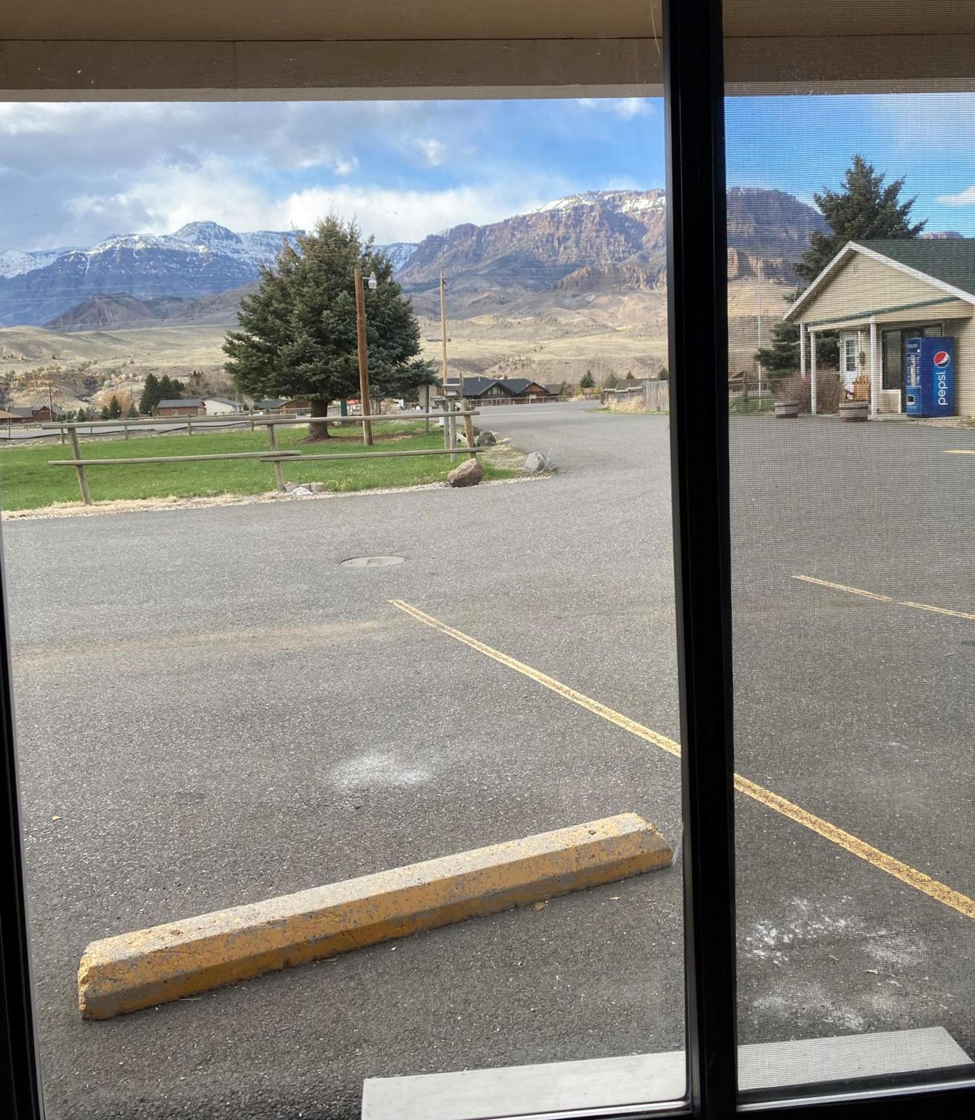 Green Creek Inn and RV Park photo 22