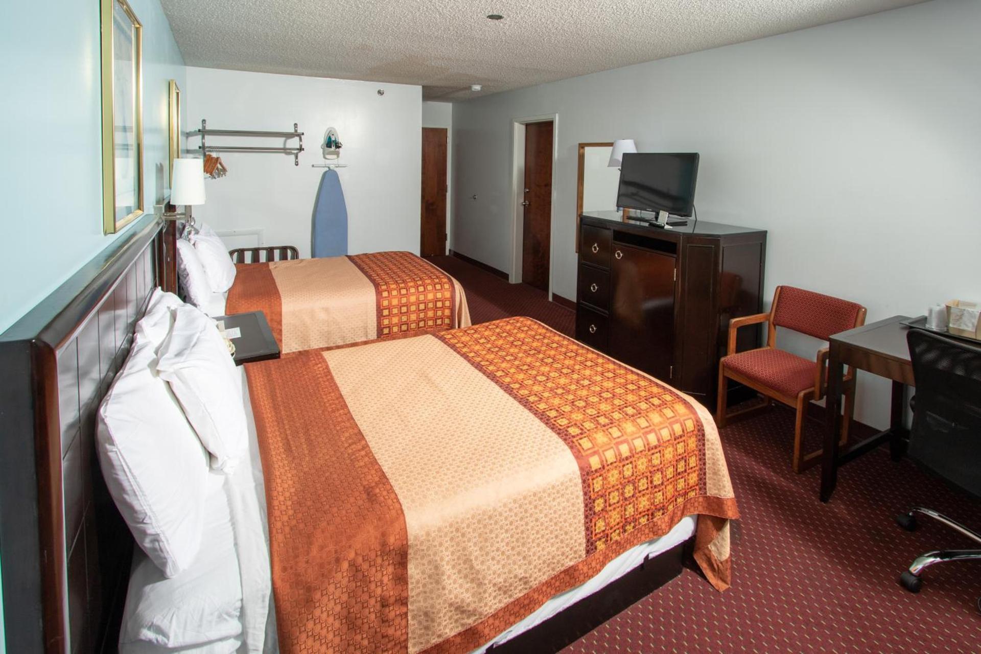 Eastbrook Inn photo 14