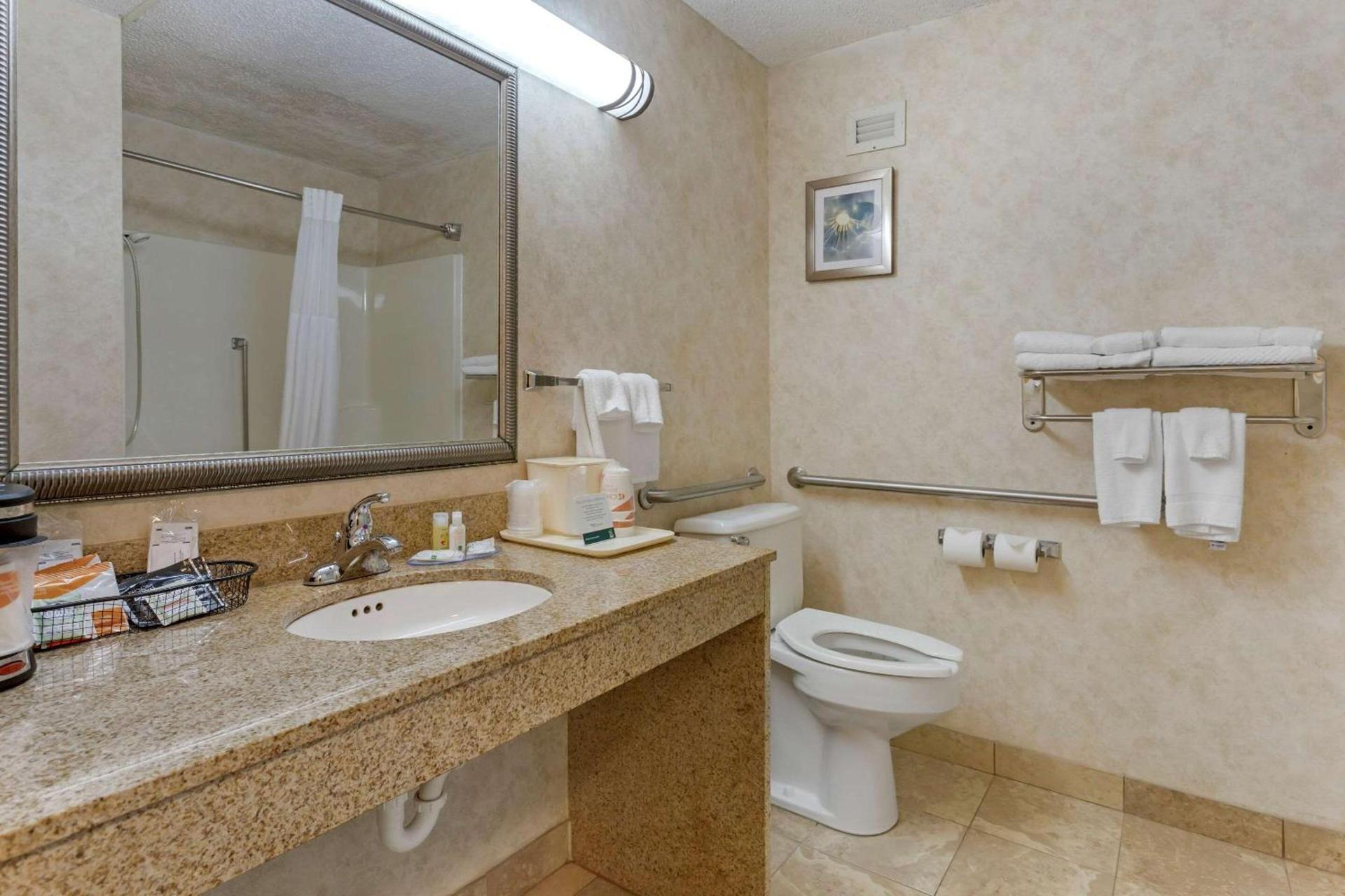 Quality Inn Harrison North photo 13