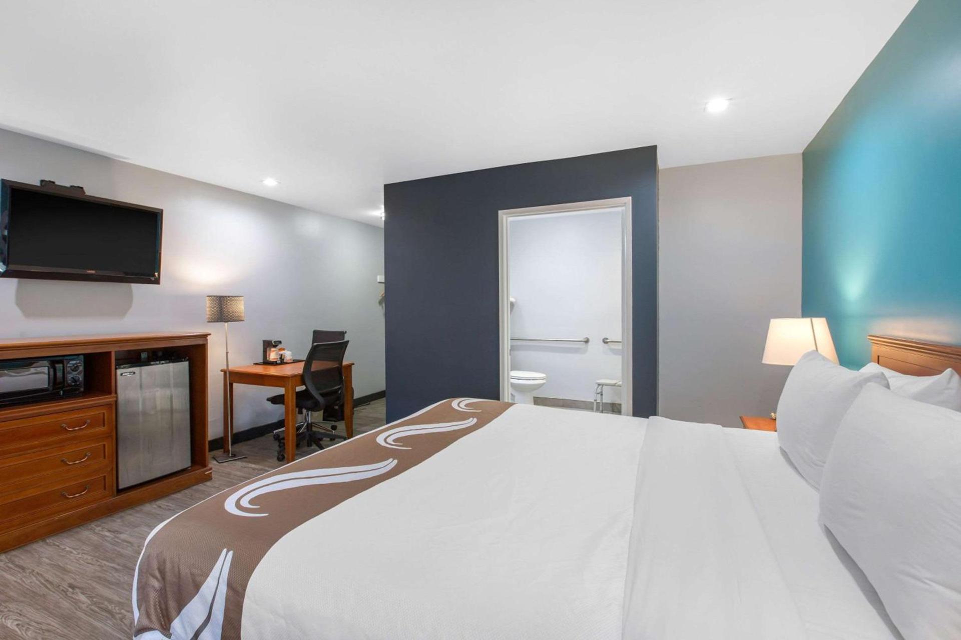 Quality Inn Near Hollywood Walk of Fame photo 5