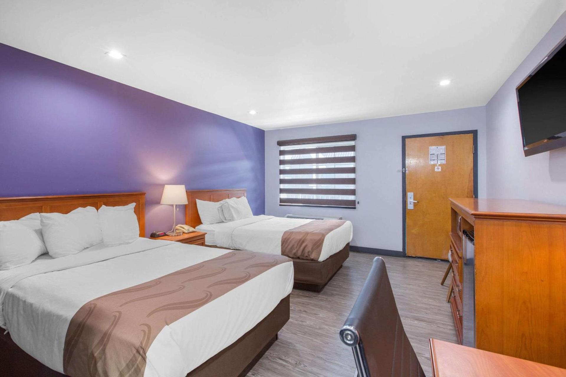 Quality Inn Near Hollywood Walk of Fame photo 8