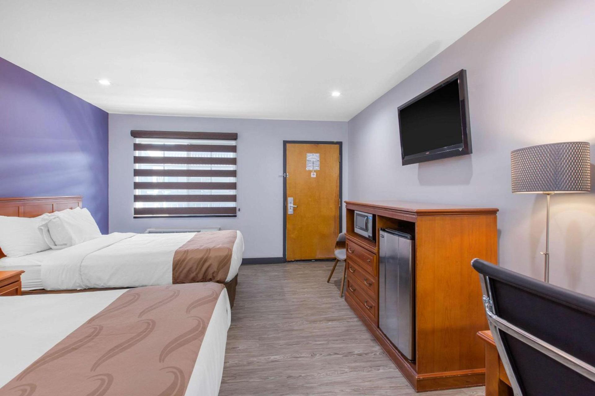 Quality Inn Near Hollywood Walk of Fame photo 11