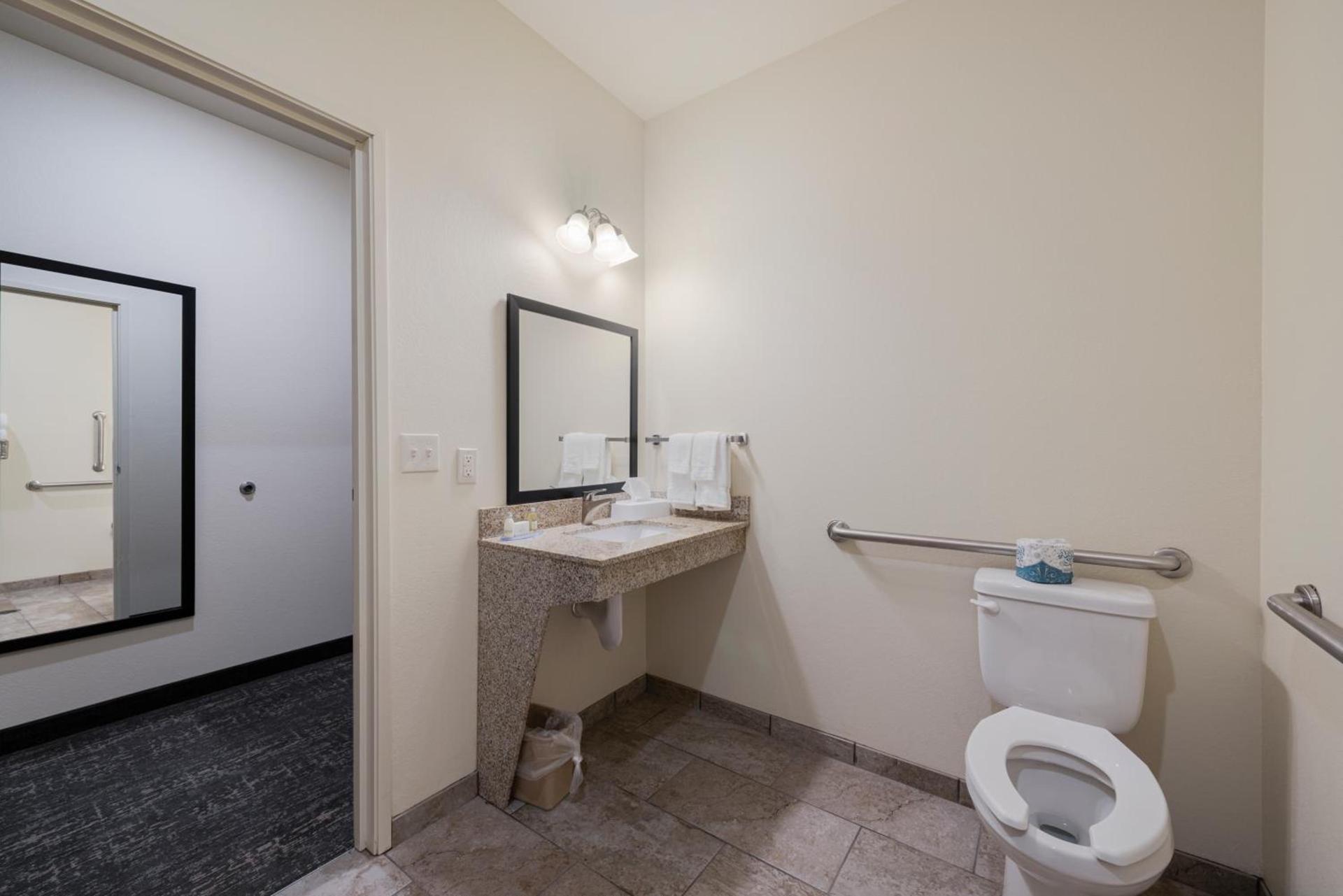 Cobblestone Hotel & Suites - Urbana photo 23