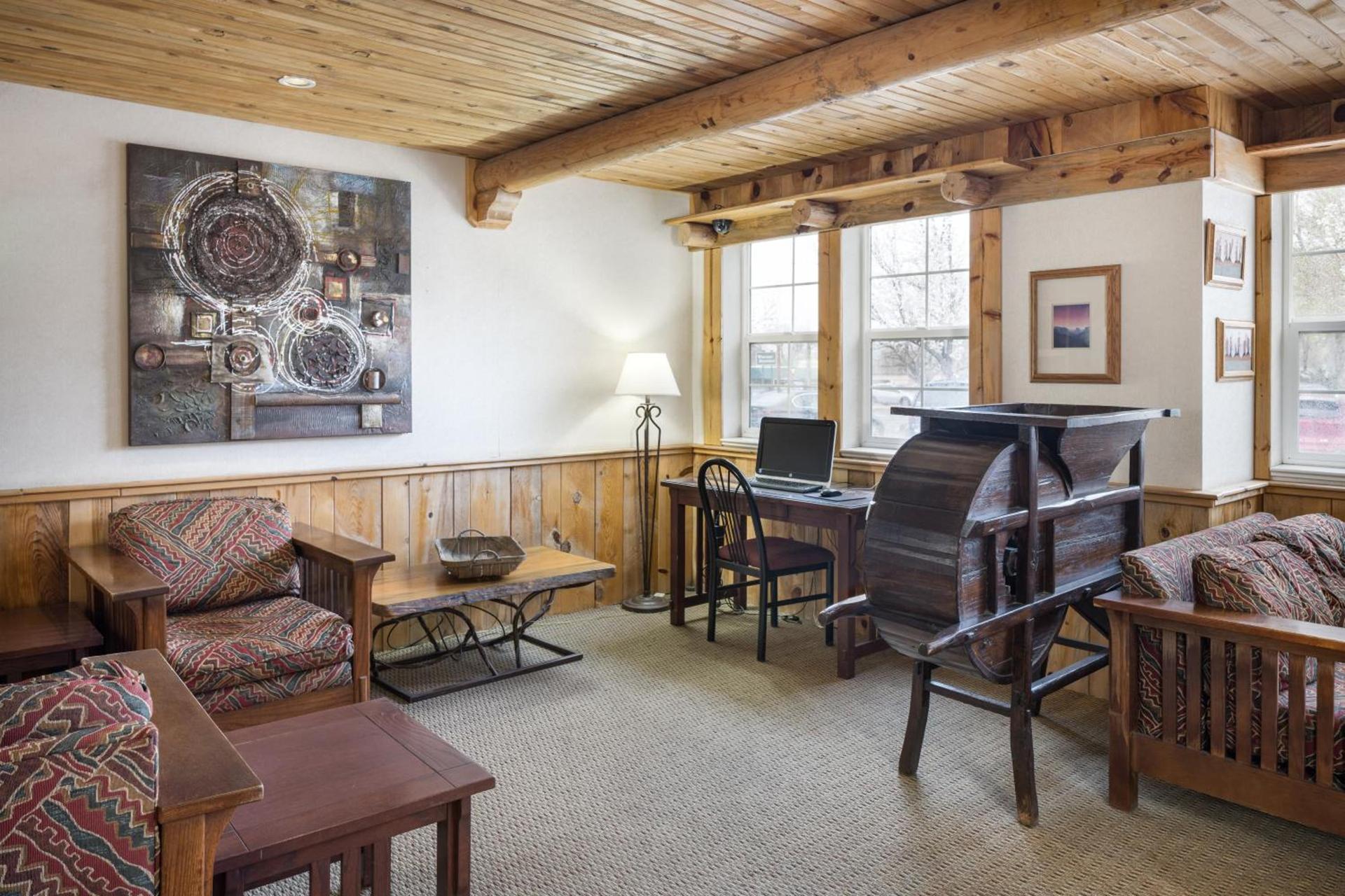 River Canyon Lodge photo 10