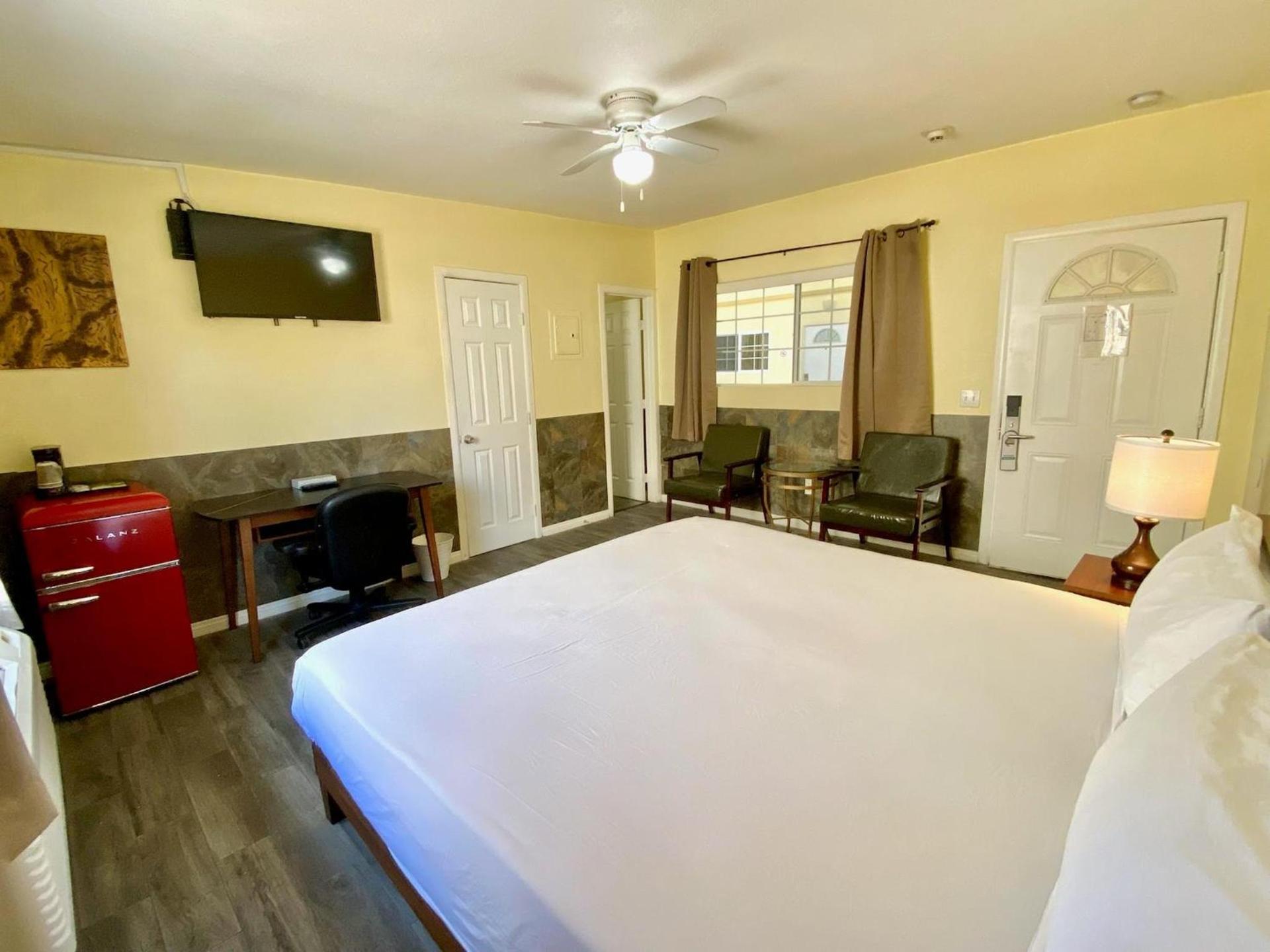 Europa Inn & Suites photo 28