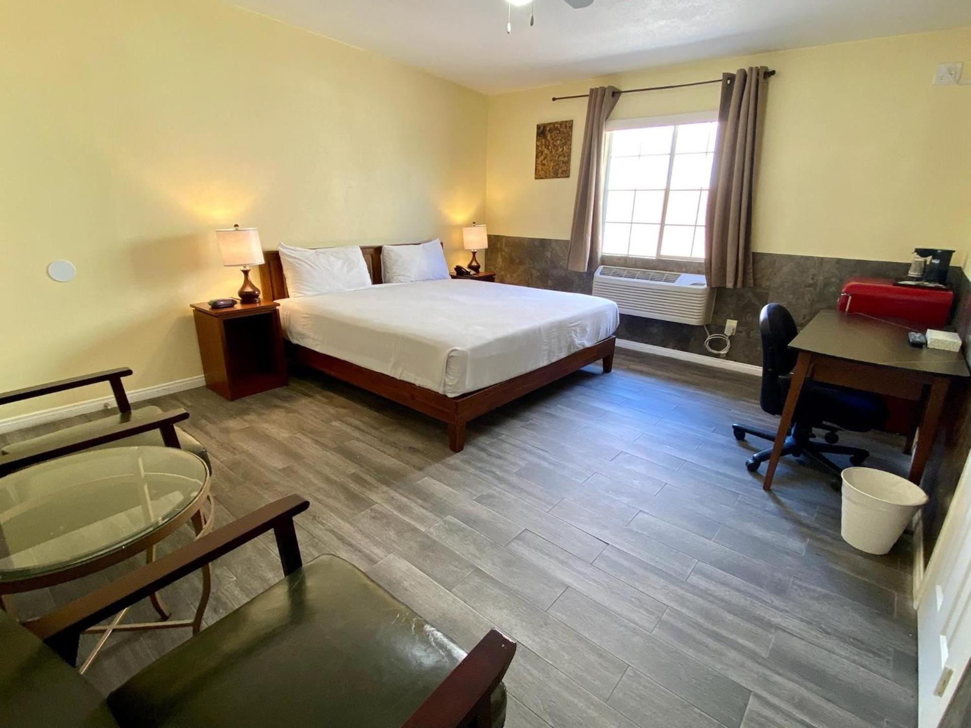 Europa Inn & Suites photo 27