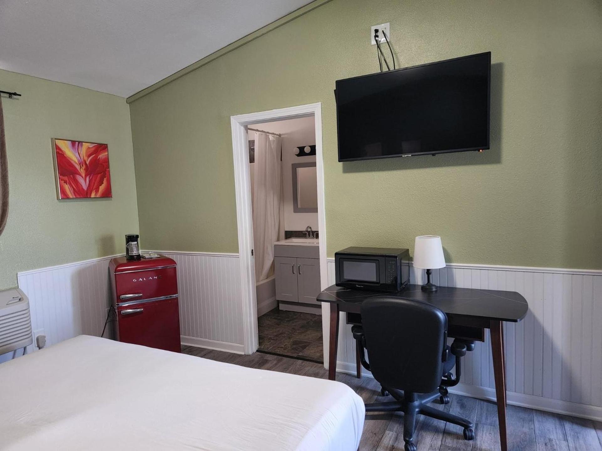 Europa Inn & Suites photo 30