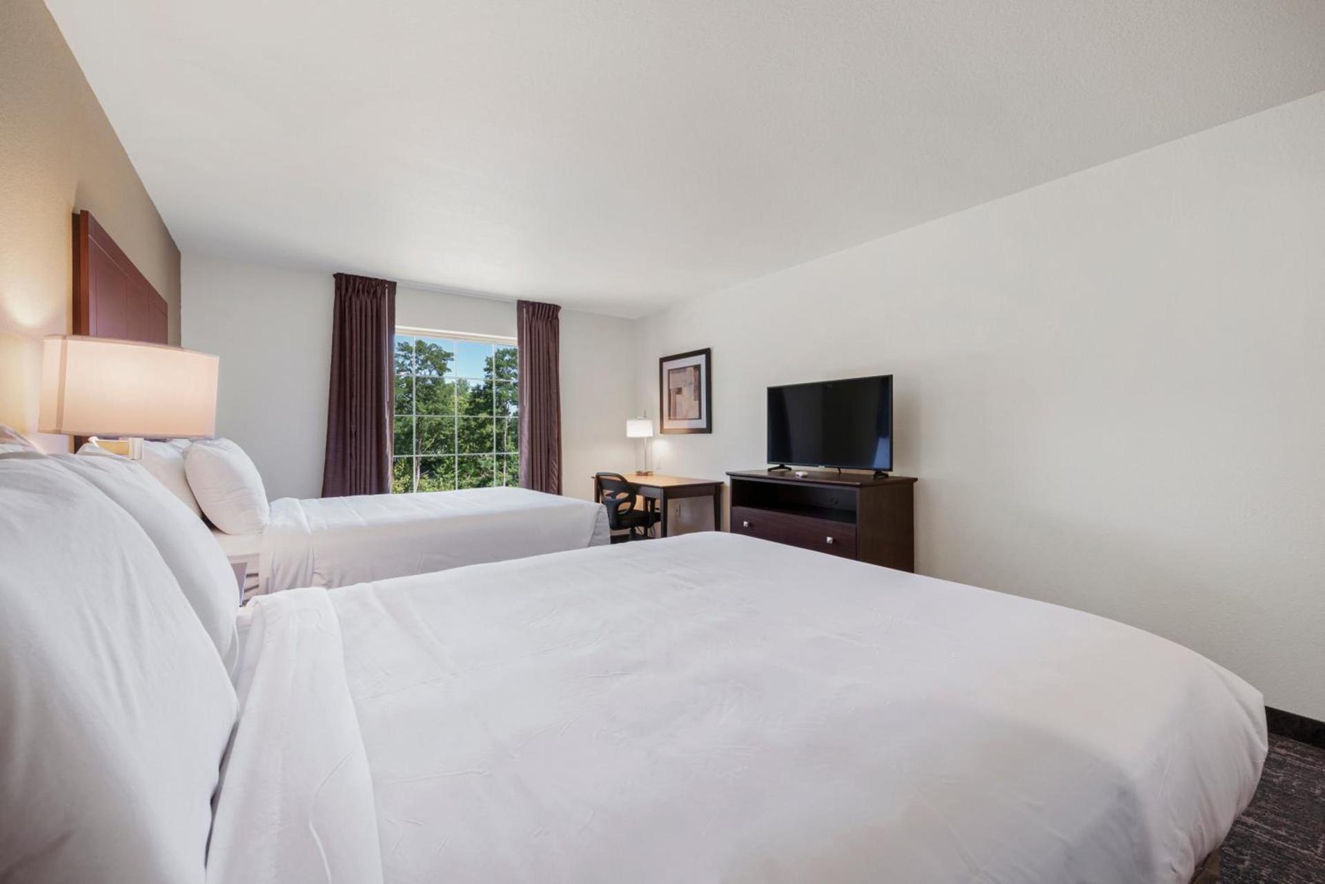 Cobblestone Hotel & Suites - Urbana photo 32