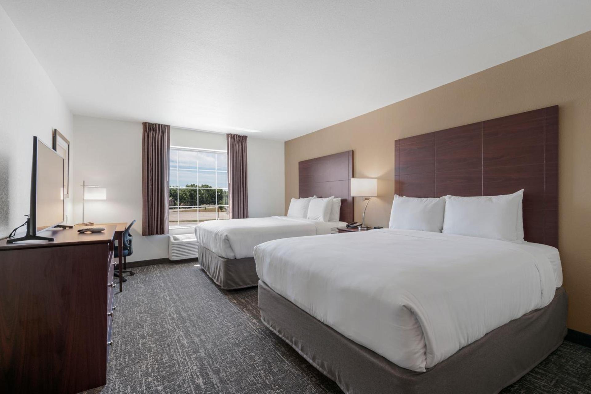Cobblestone Hotel & Suites - Urbana photo 45