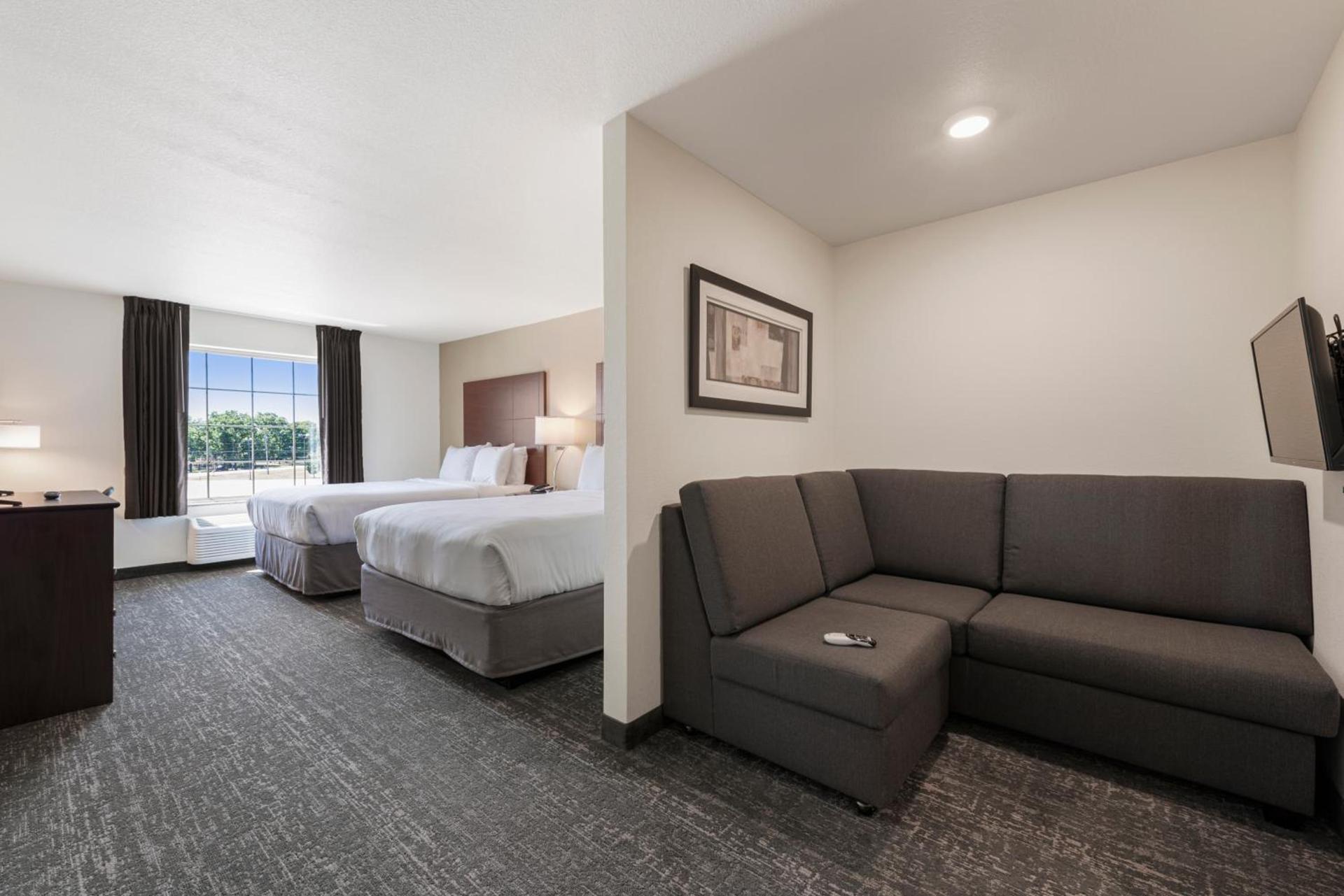 Cobblestone Hotel & Suites - Urbana photo 43