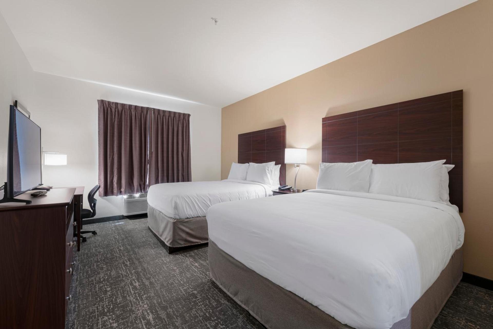 Cobblestone Hotel & Suites - Urbana photo 42