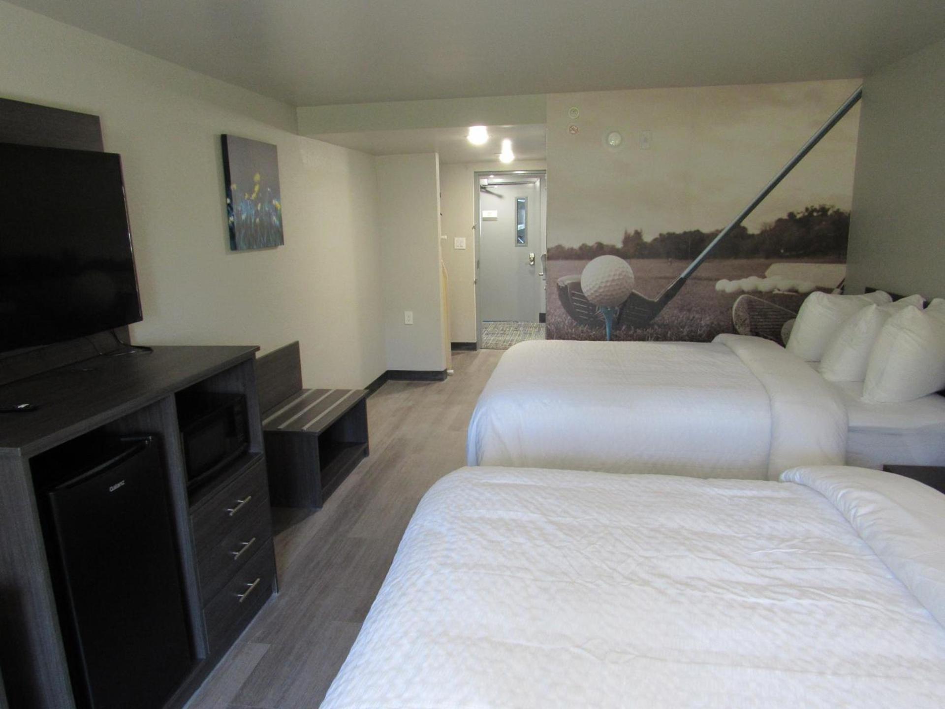 Clarion Pointe McDonough photo 49
