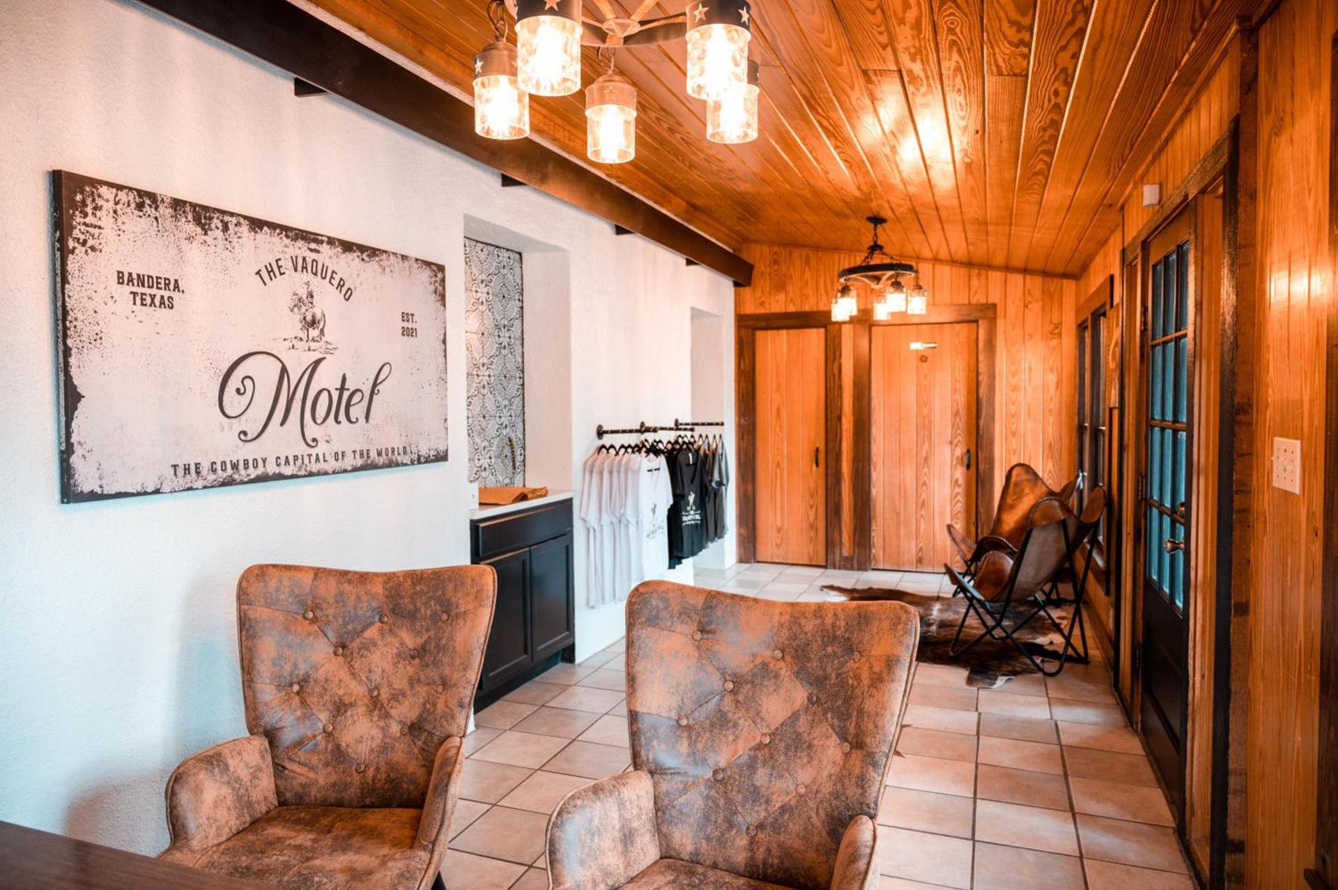 THE VAQUERO MOTEL photo 9