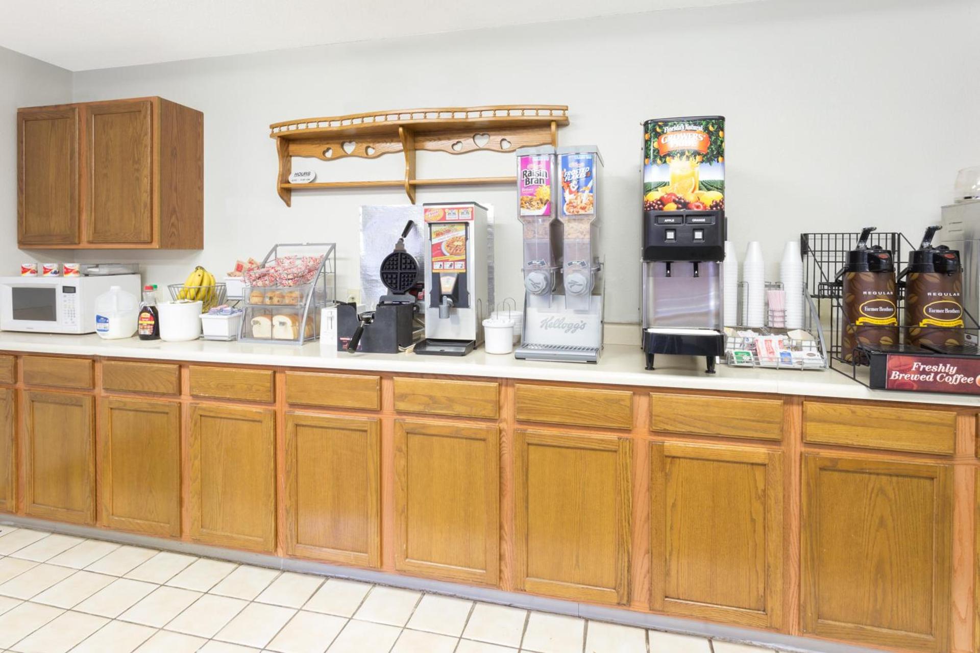 Budget inn & Suites photo 21