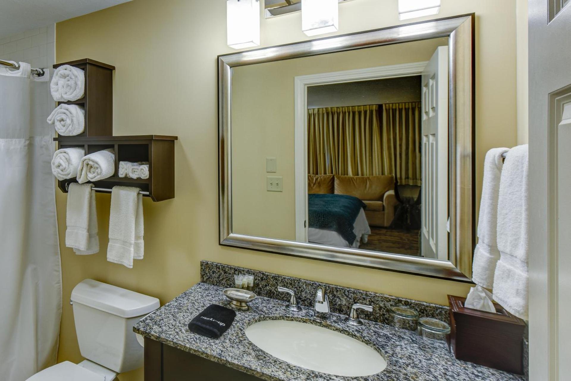 Port Inn & Suites Kennebunk, an Ascend Collection Hotel photo 19