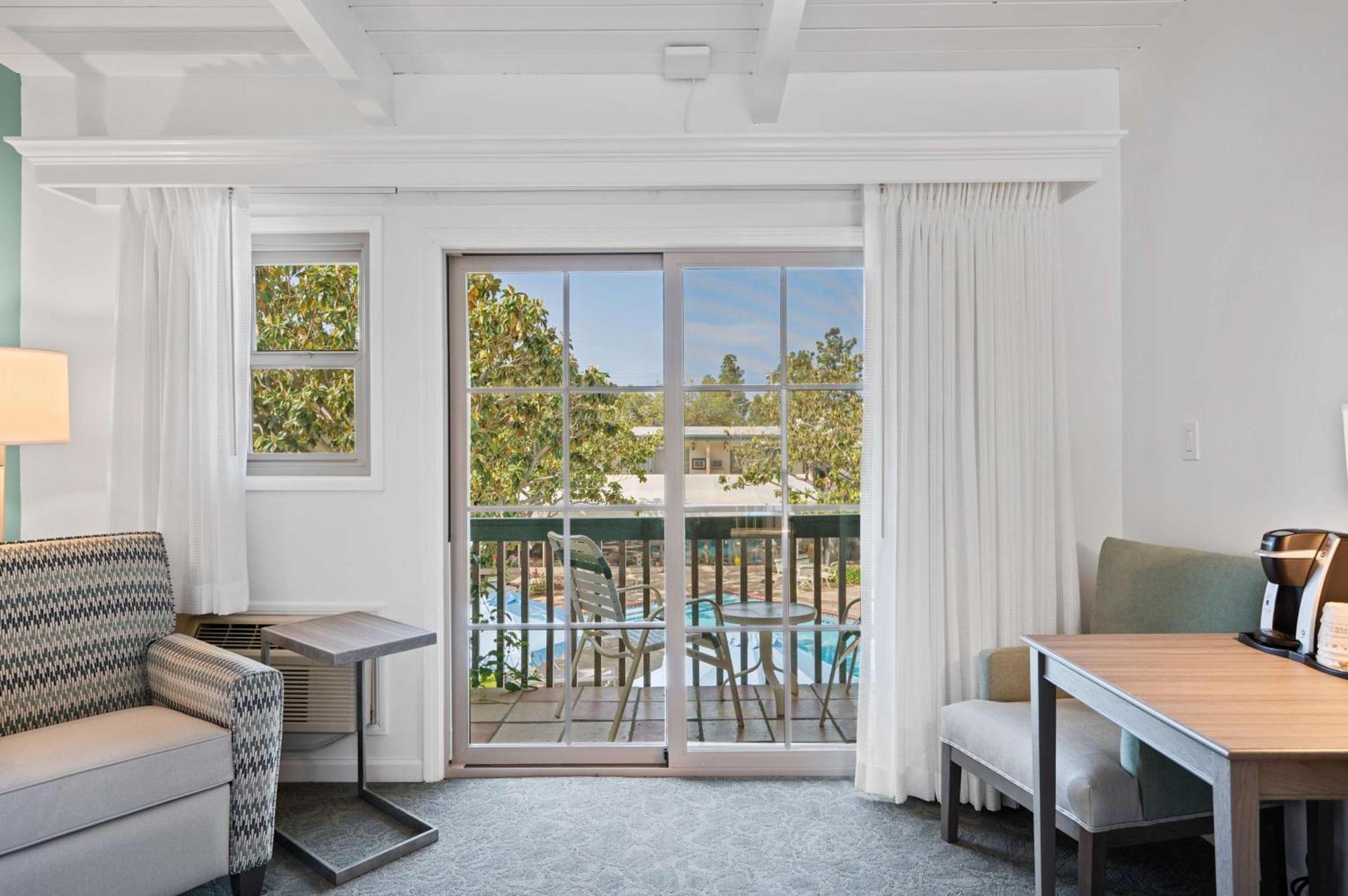 Best Western Plus Santa Barbara photo 3