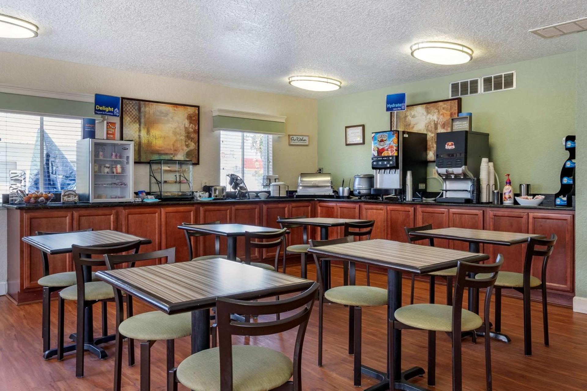 Best Western Space Shuttle Inn photo 5