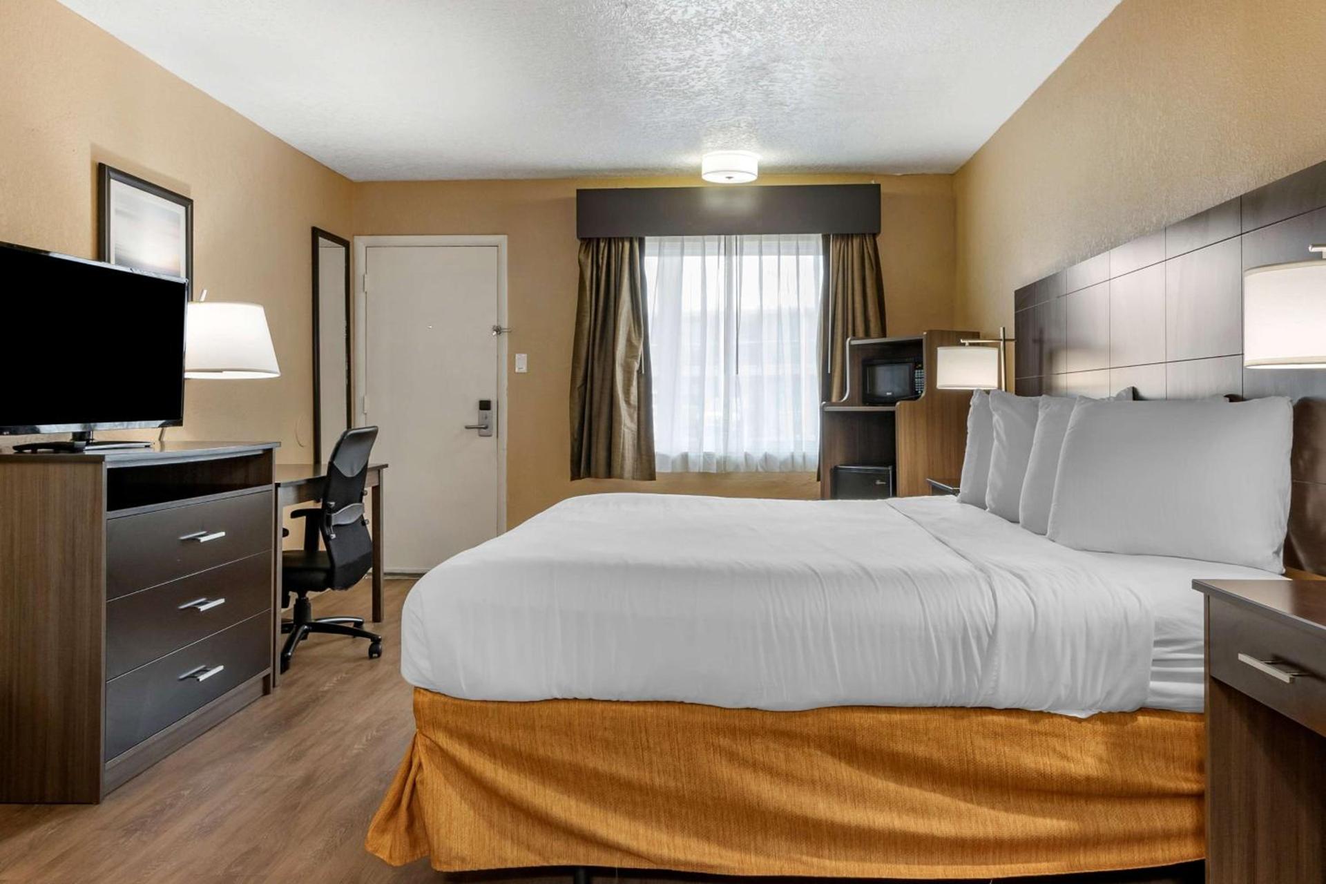Best Western Space Shuttle Inn photo 6