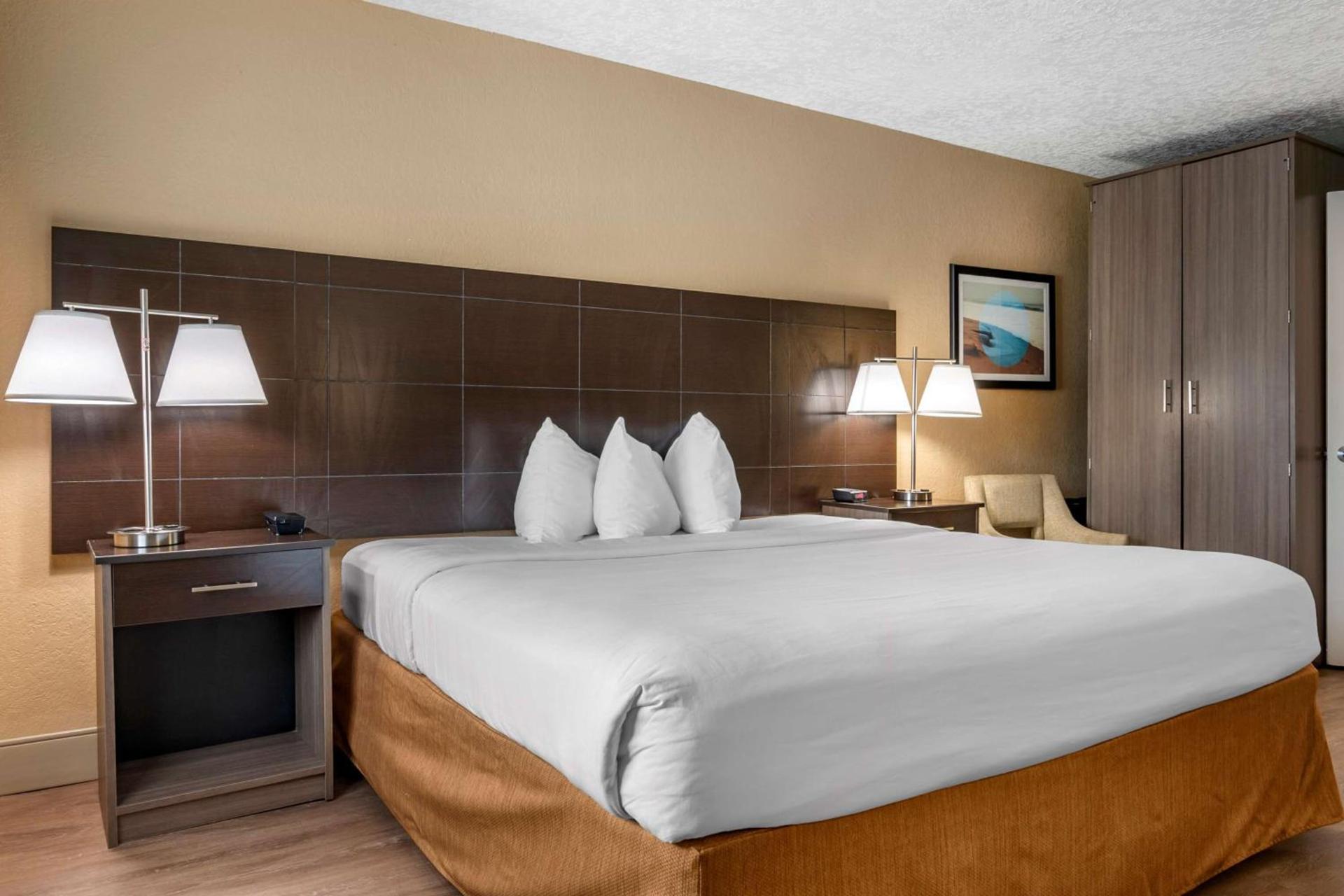 Best Western Space Shuttle Inn photo 16