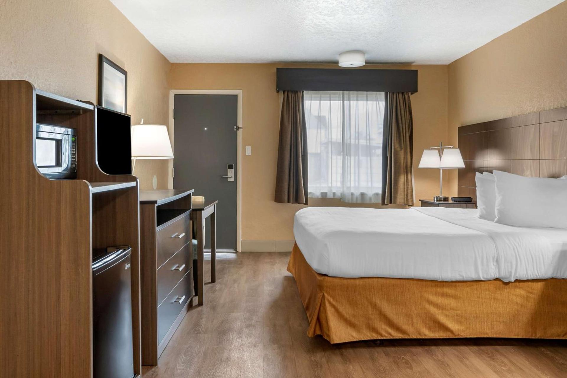 Best Western Space Shuttle Inn photo 12