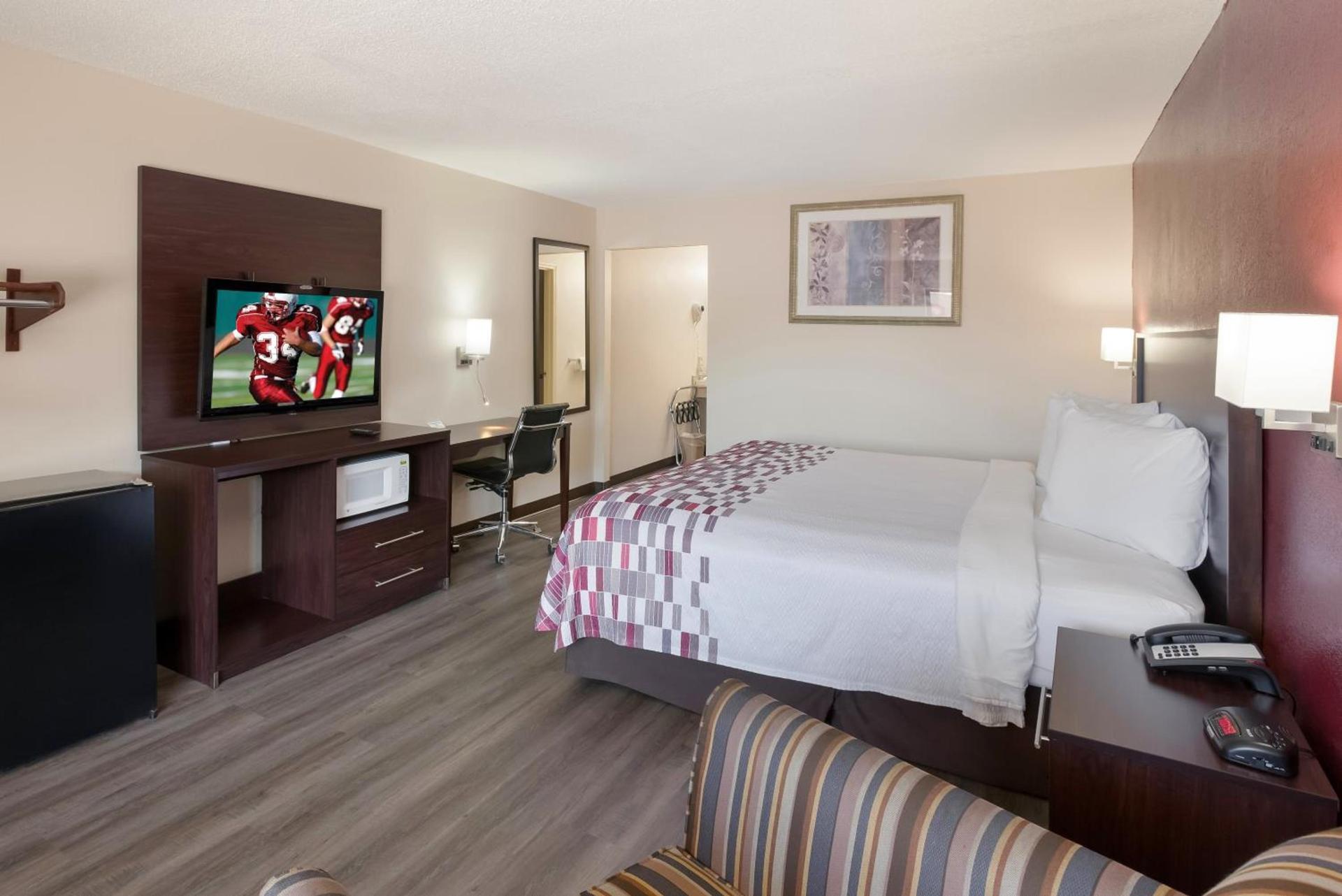 Red Roof Inn Dillon, SC photo 25