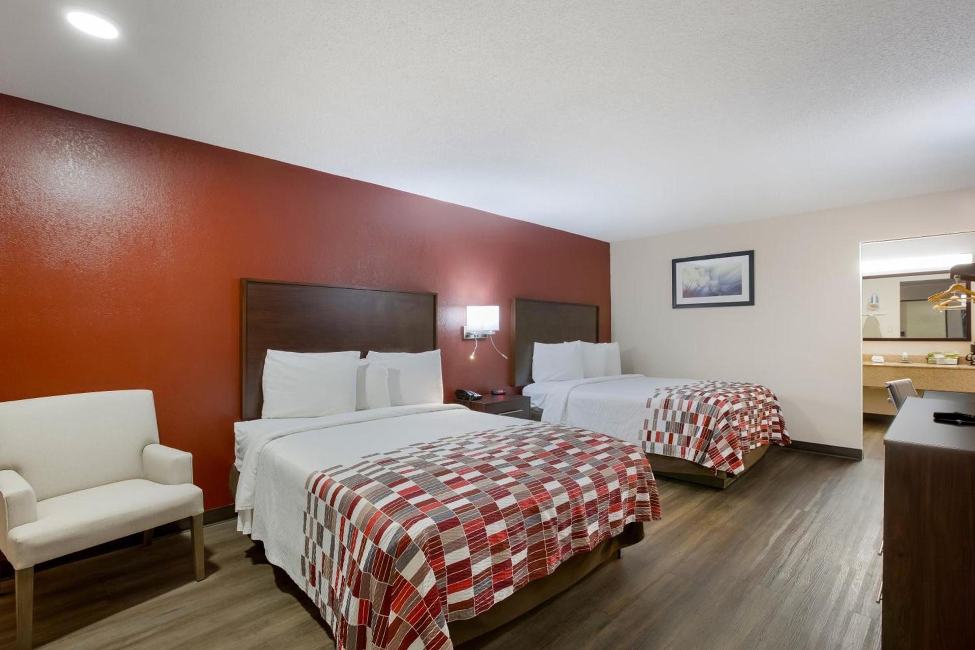 Red Roof Inn Dillon, SC photo 20