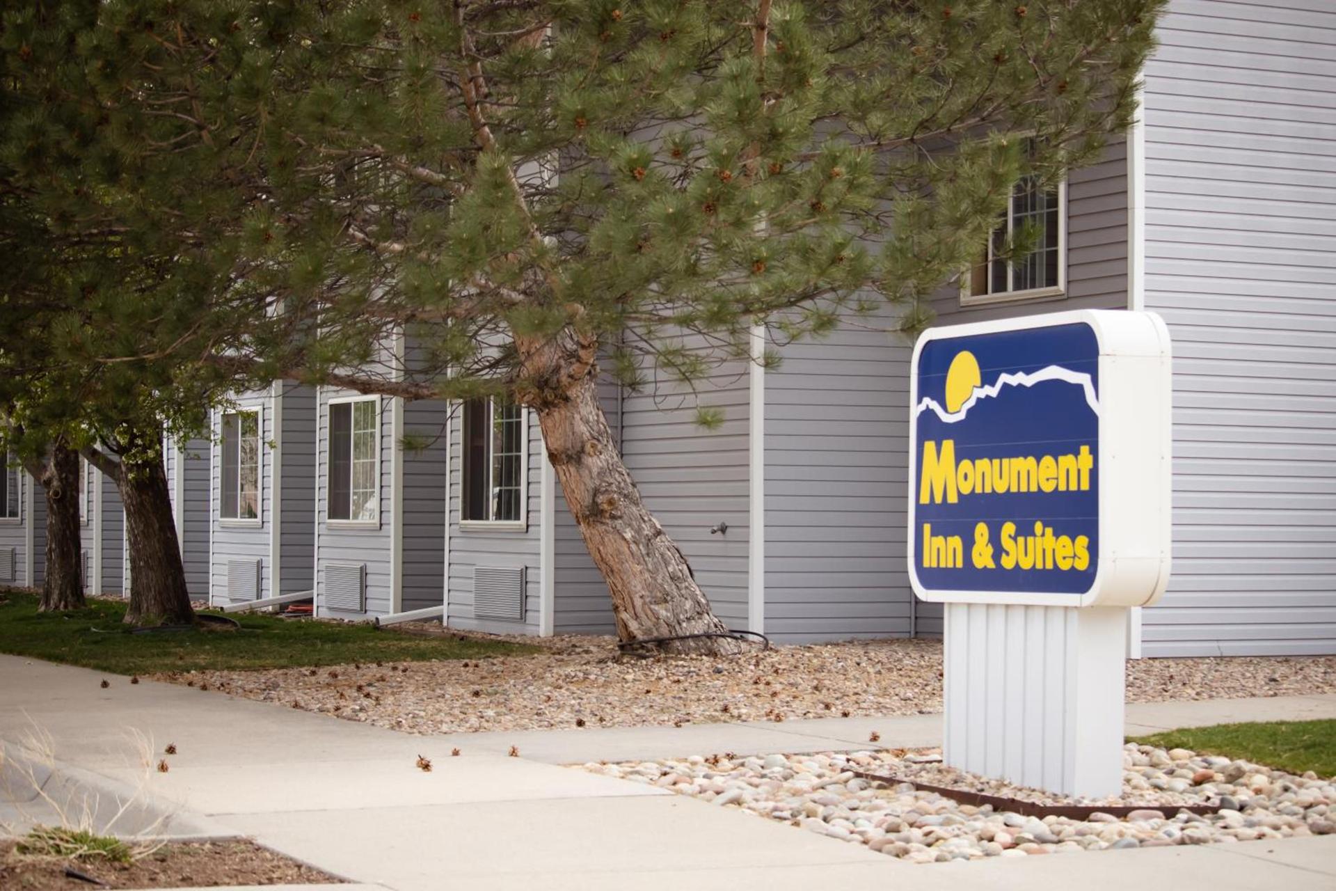 Monument Inn & Suites photo 14