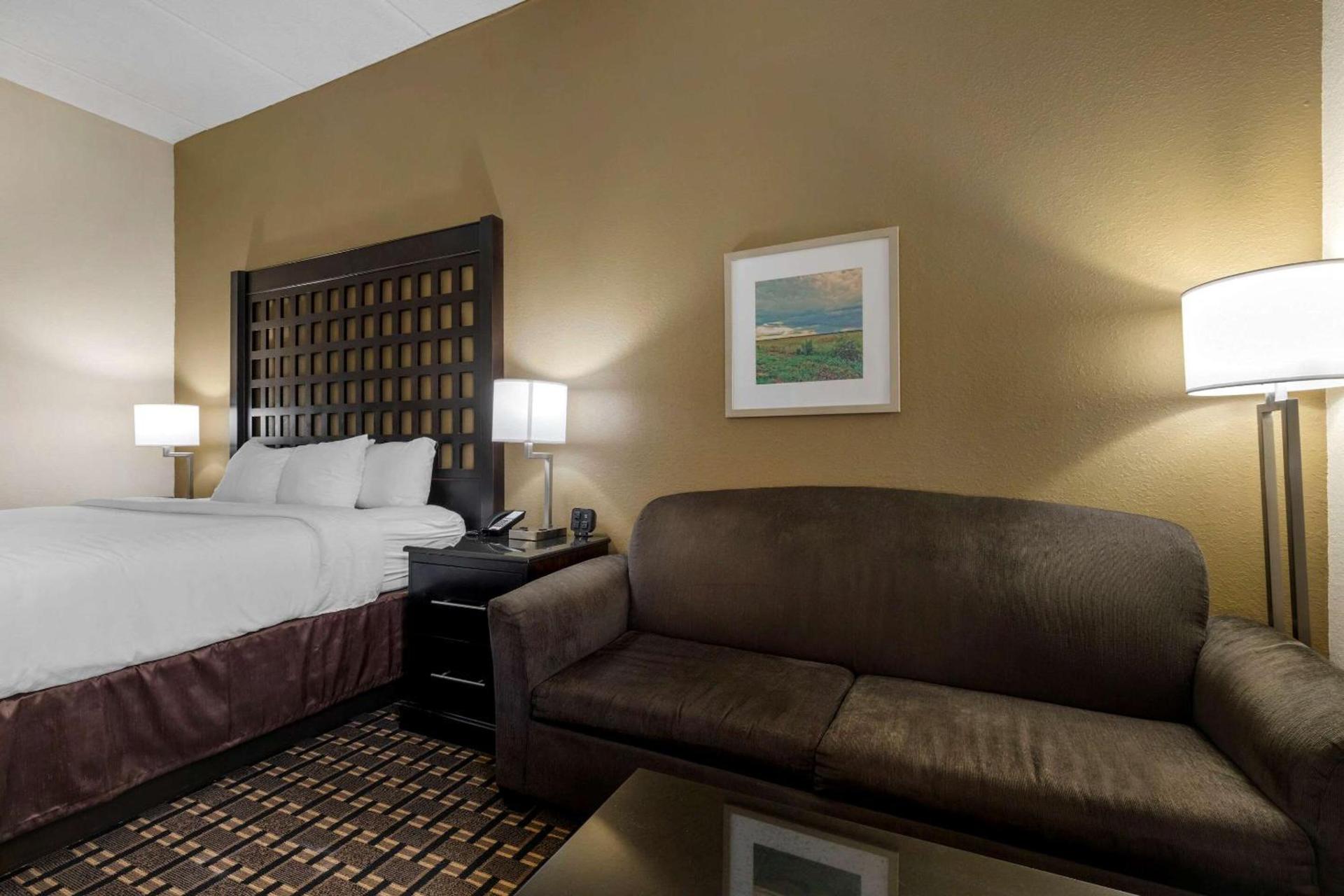 Comfort Inn Sherman - Denison Area photo 27