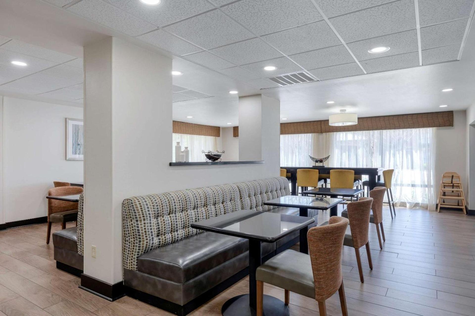 Comfort Inn Sherman - Denison Area photo 34