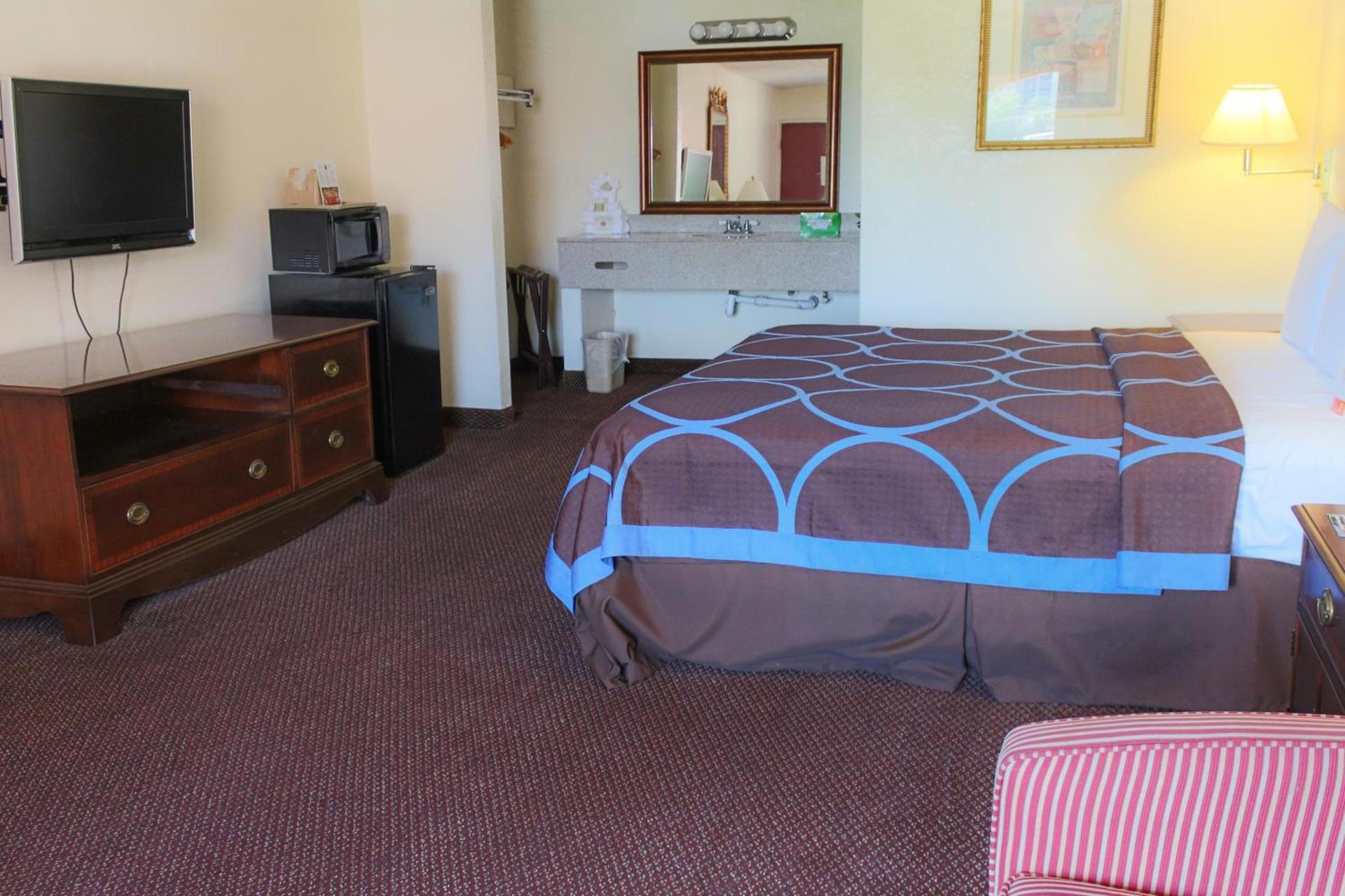 Super 8 by Wyndham College Park/Atlanta Airport West photo 19