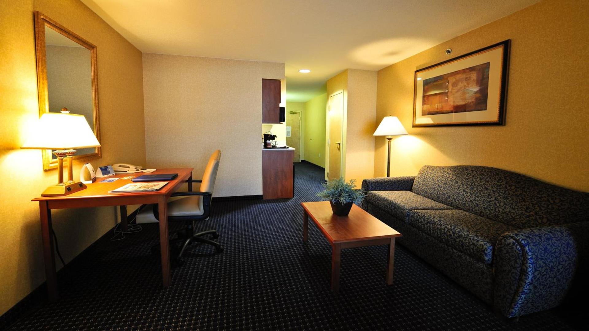 Holiday Inn Express Syracuse Airport by IHG photo 28