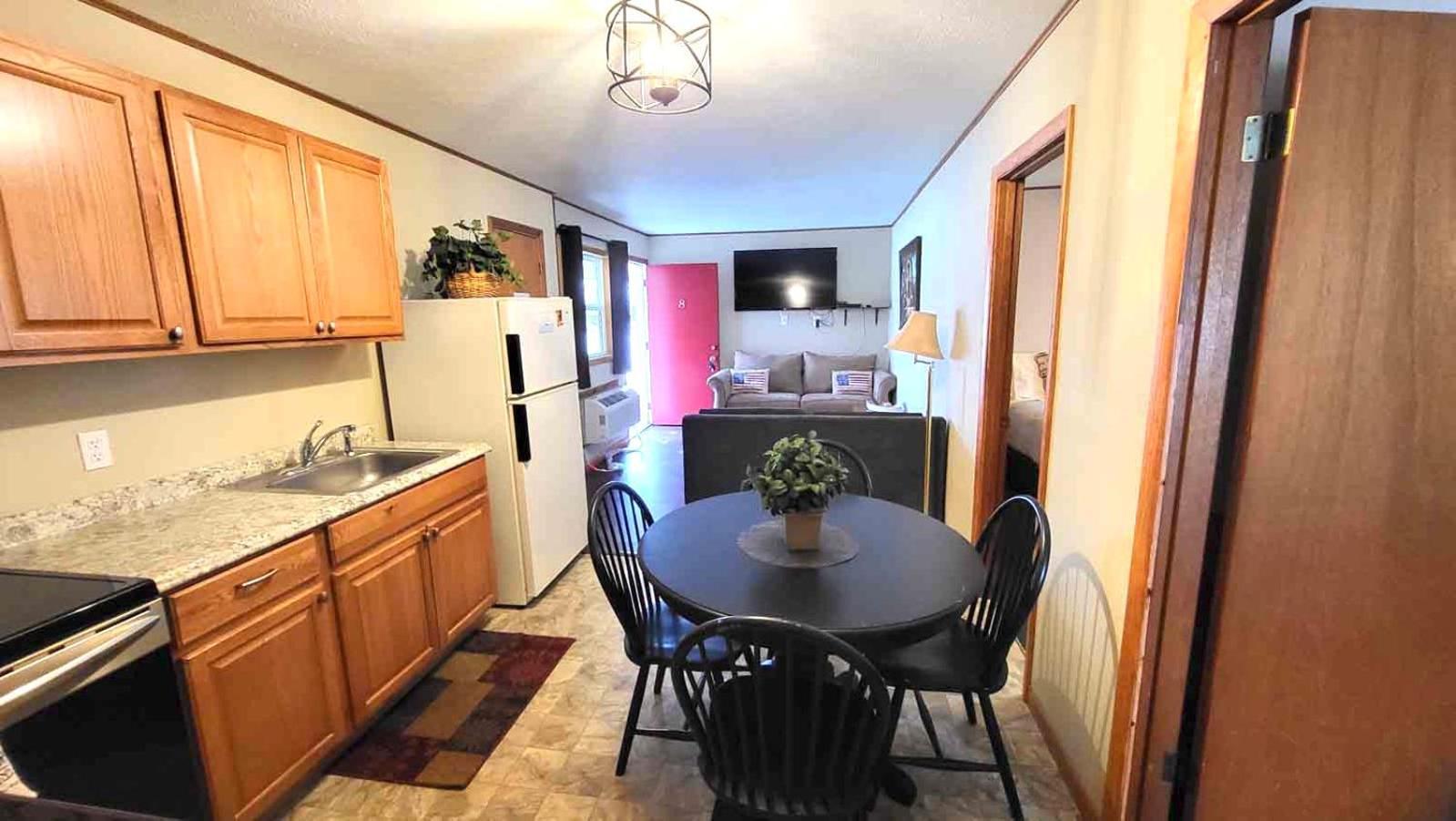 Hunter's Friend Resort near Table Rock Lake photo 37