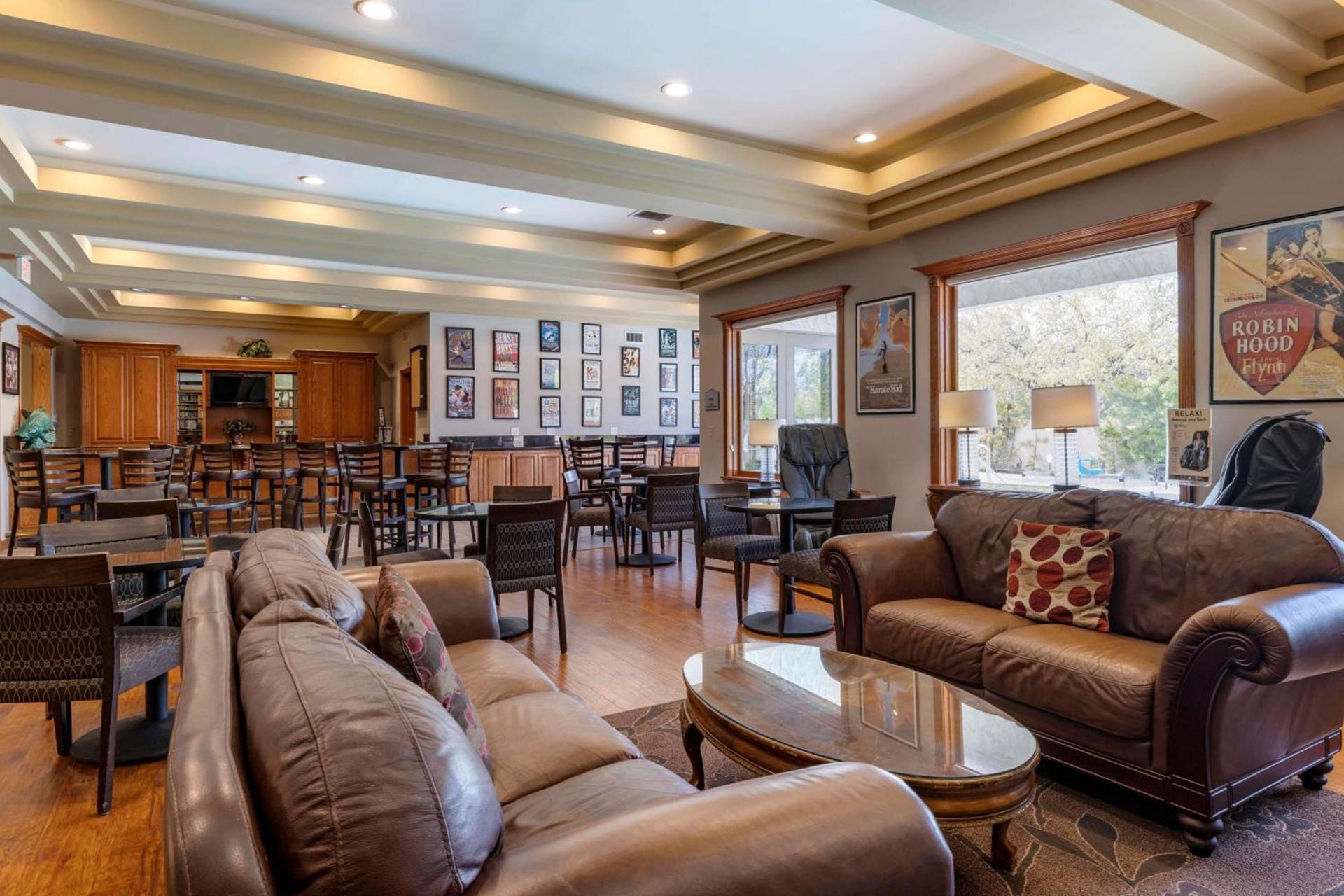 Best Western Plus Thousand Oaks Inn photo 14
