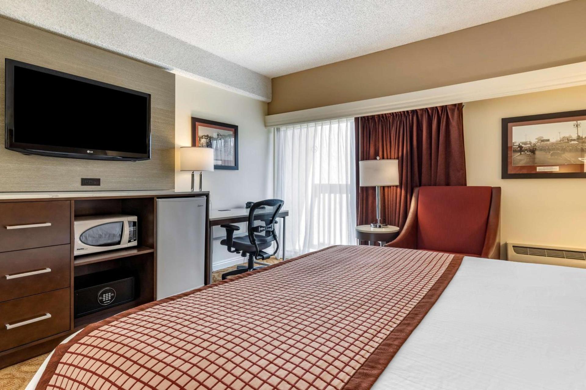 Best Western Plus Thousand Oaks Inn photo 19